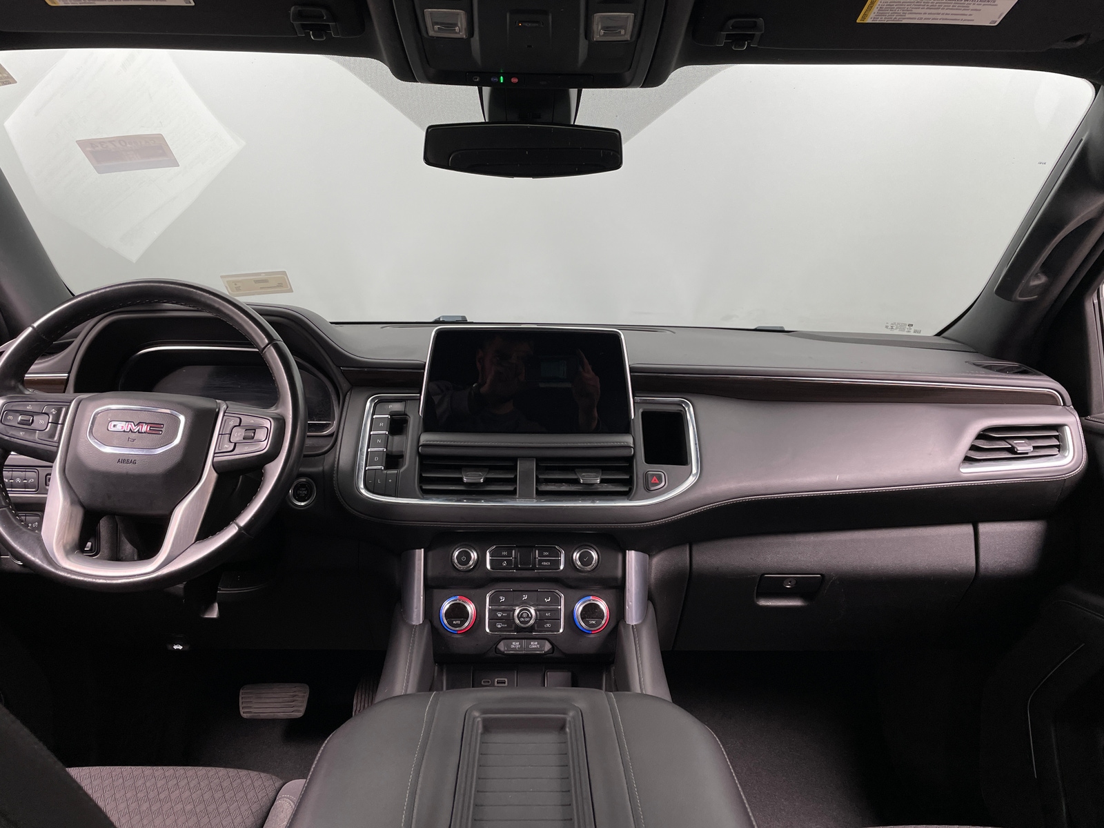 Thumbnail: 2022 GMC Yukon - 3