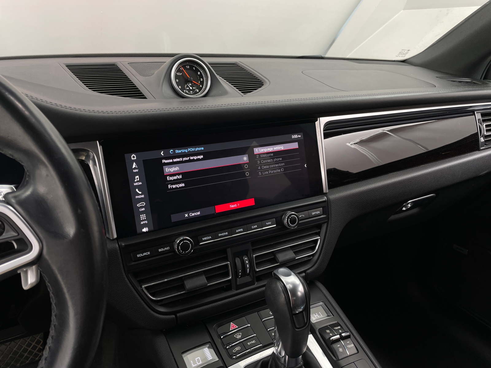 Thumbnail: 2021 Porsche Macan - 3