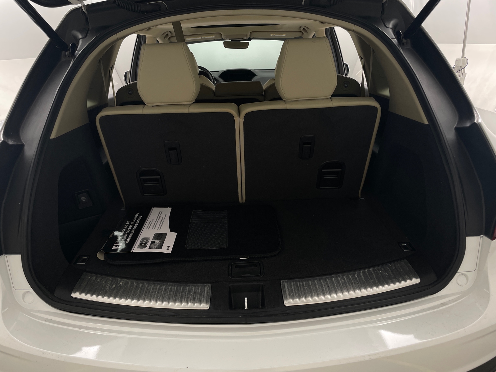 Thumbnail: 2020 Acura MDX - 6