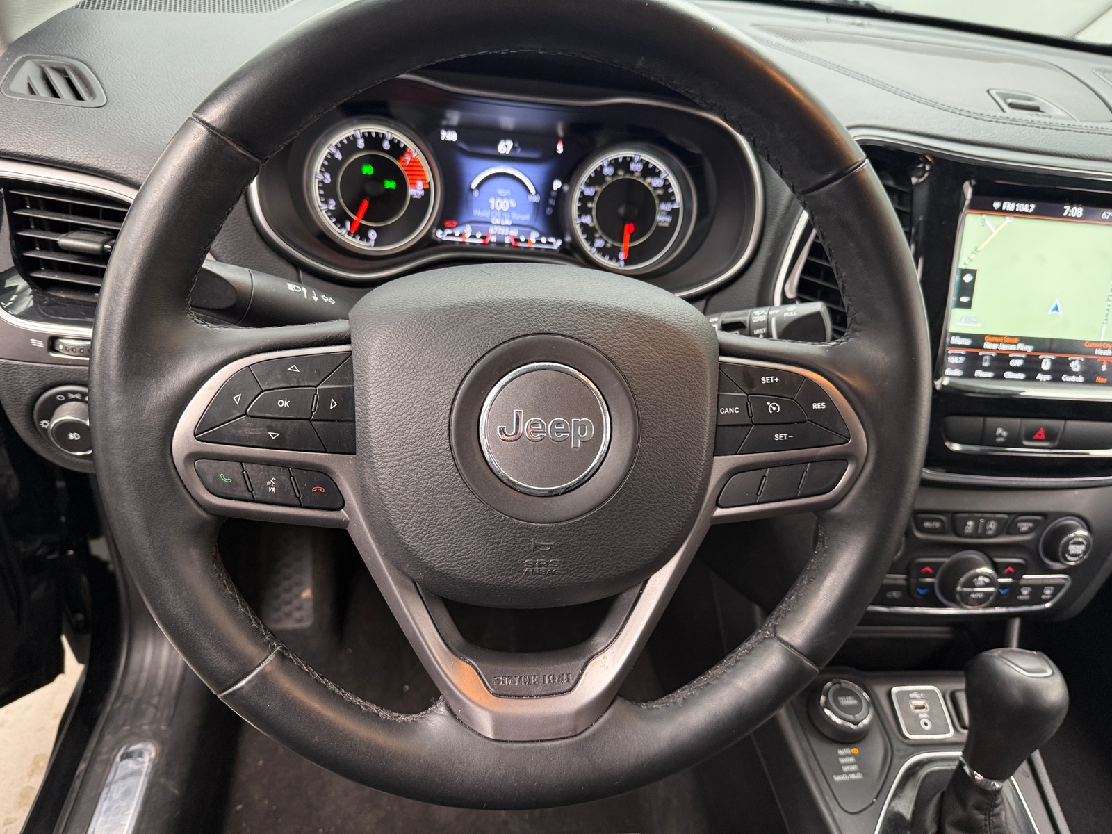 Thumbnail: 2019 Jeep Cherokee - 4