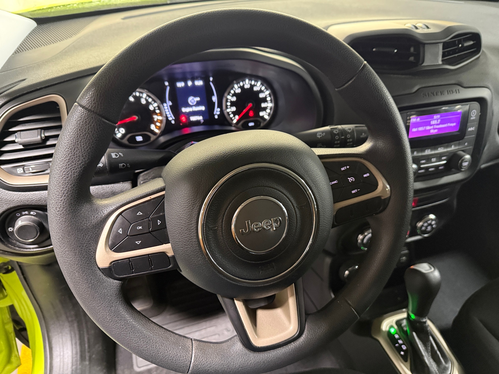 Thumbnail: 2017 Jeep Renegade - 5