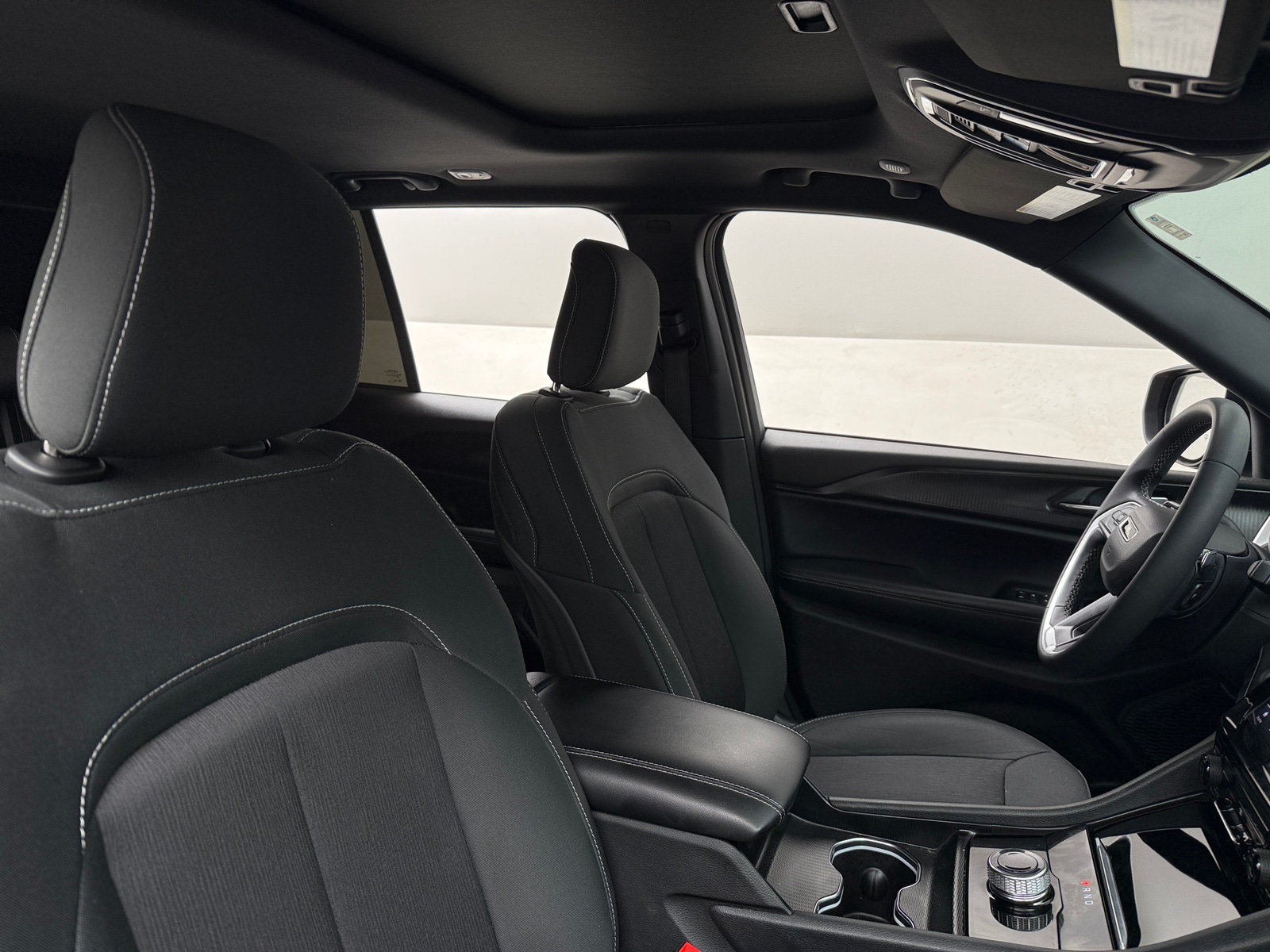 Thumbnail: 2025 Jeep Grand Cherokee - 2