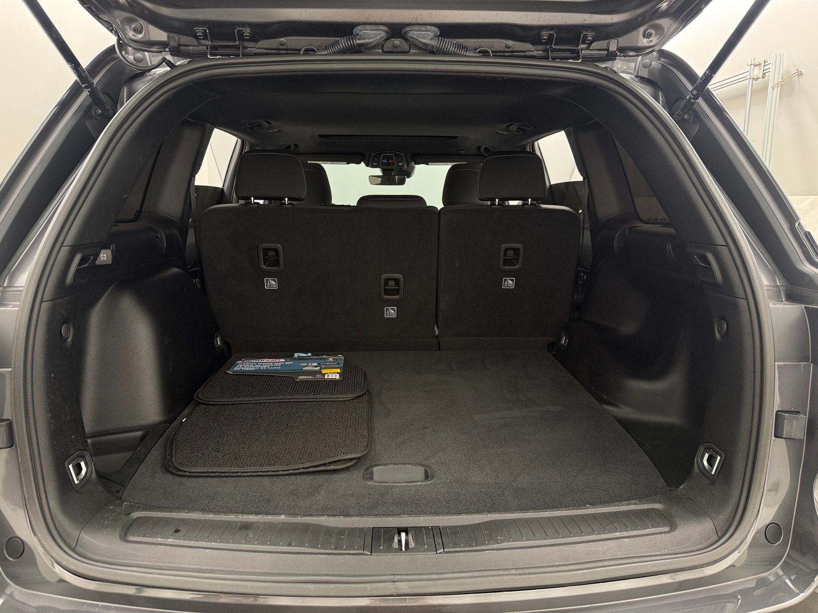 Thumbnail: 2025 Jeep Grand Cherokee - 7