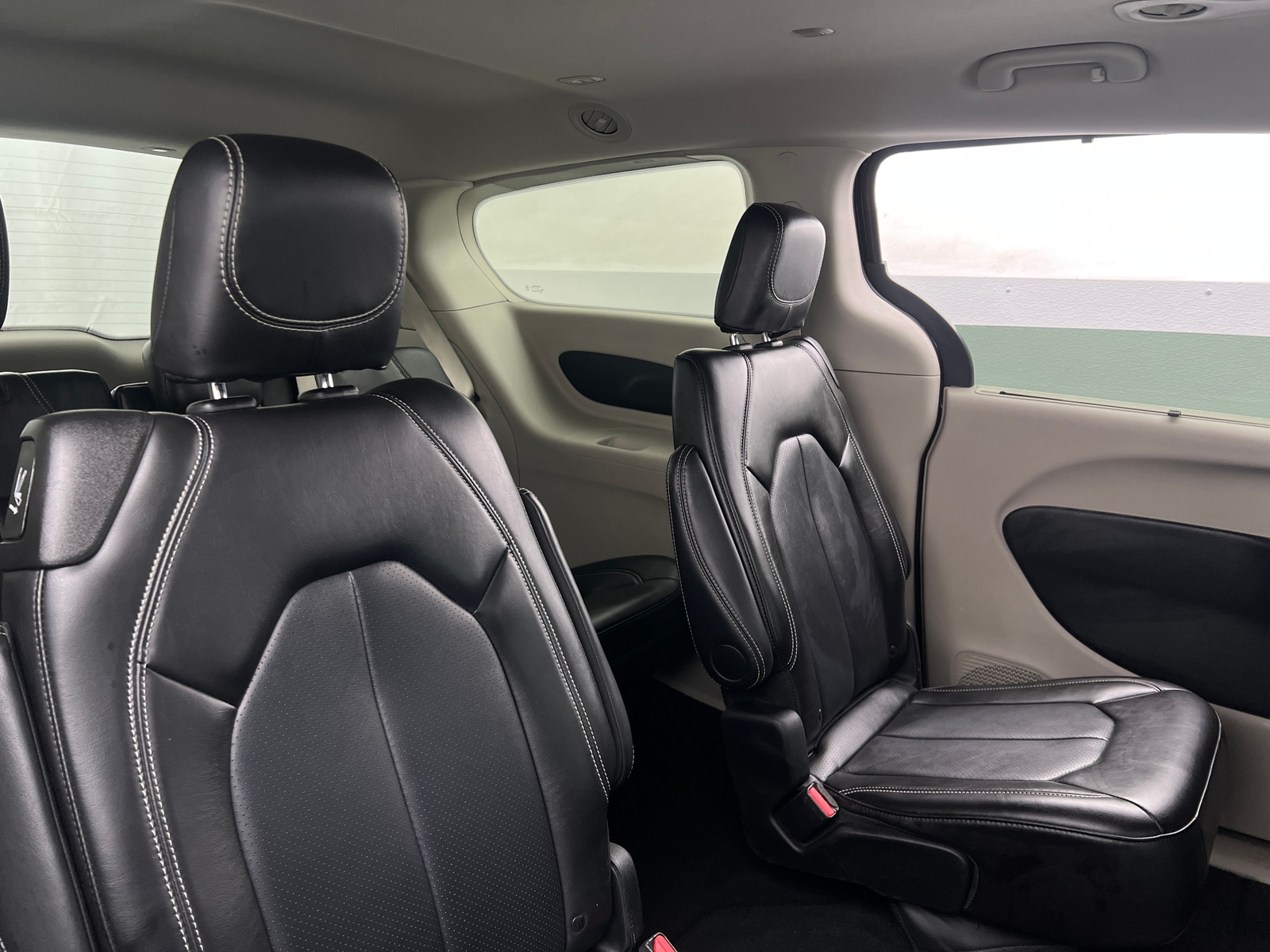 Thumbnail: 2024 Chrysler Pacifica - 5