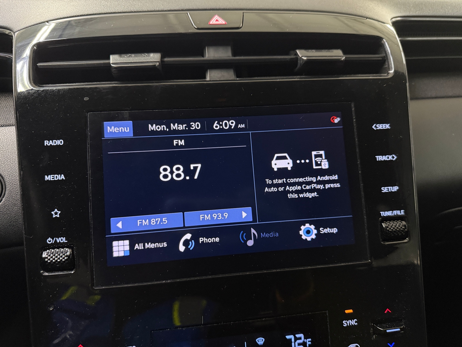 Thumbnail: 2022 Hyundai Tucson - 4