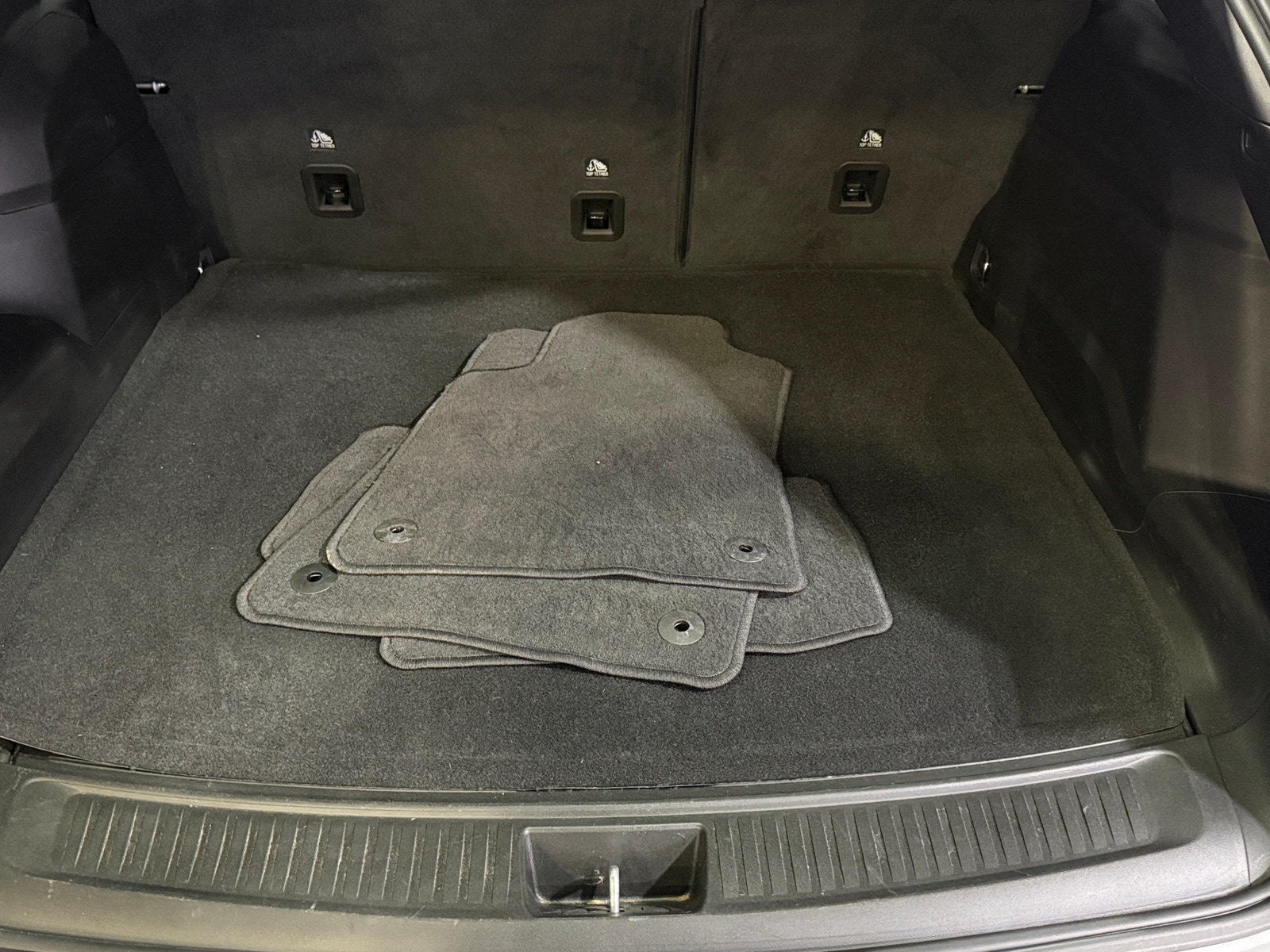 Thumbnail: 2024 Jeep Wagoneer S - 6