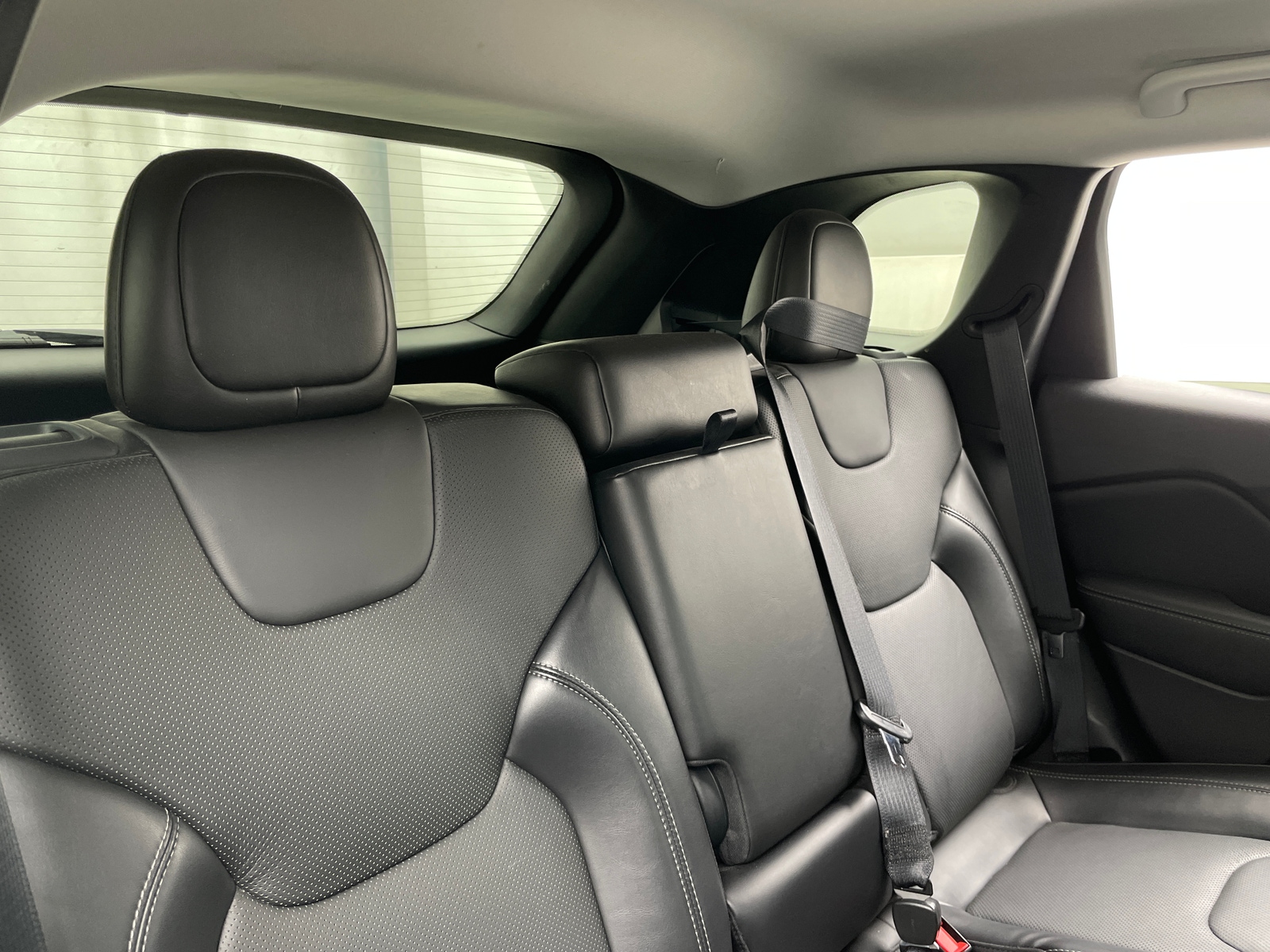 Thumbnail: 2020 Jeep Cherokee - 5