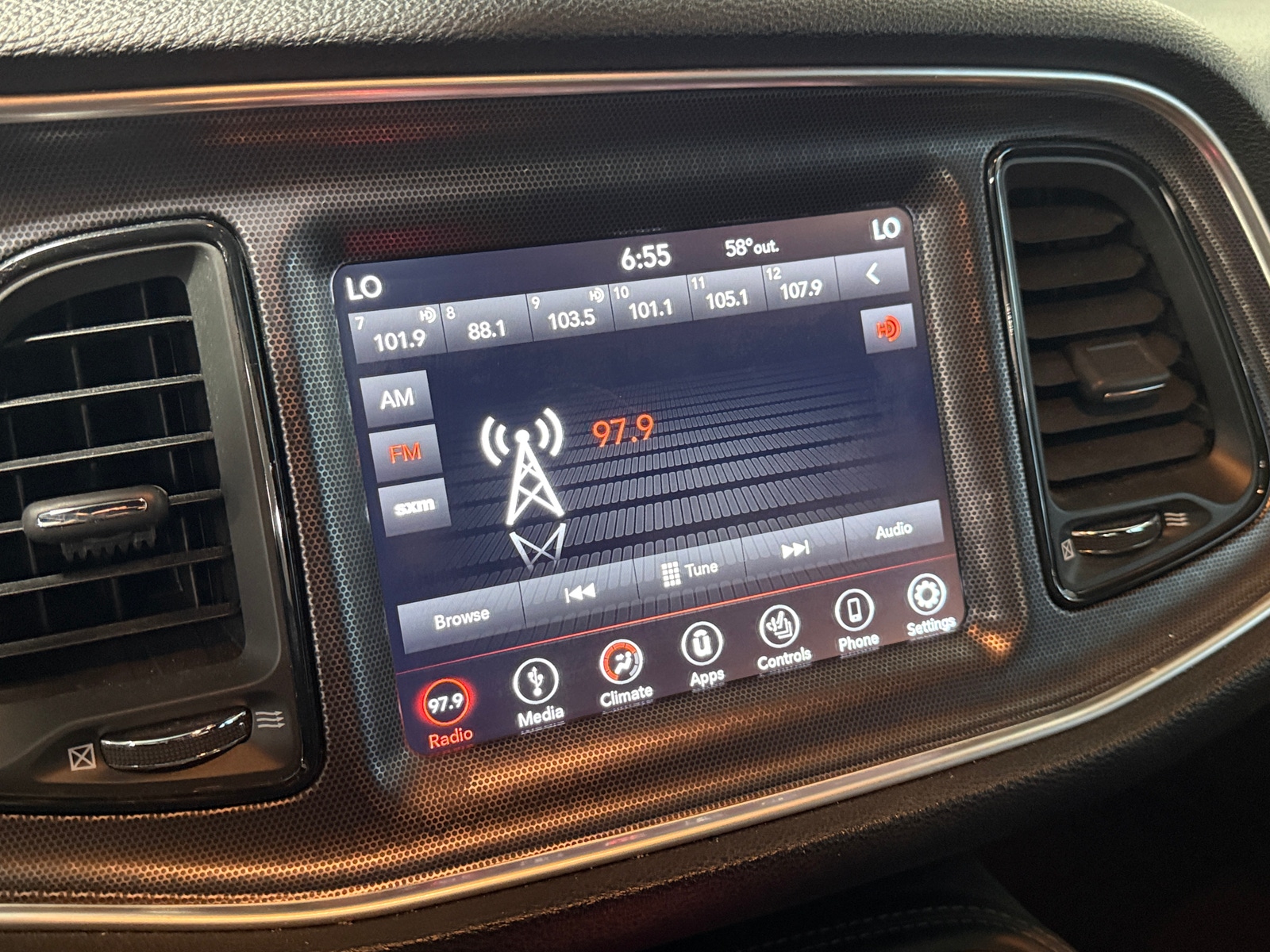 Thumbnail: 2018 Dodge Challenger - 2