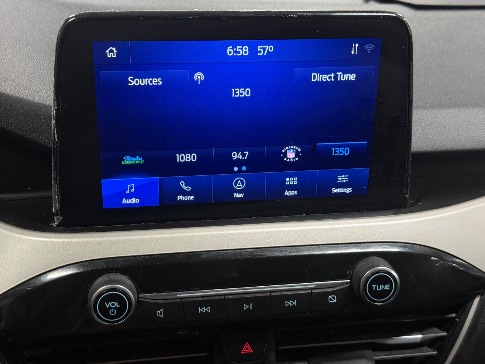 Thumbnail: 2020 Ford Escape - 4