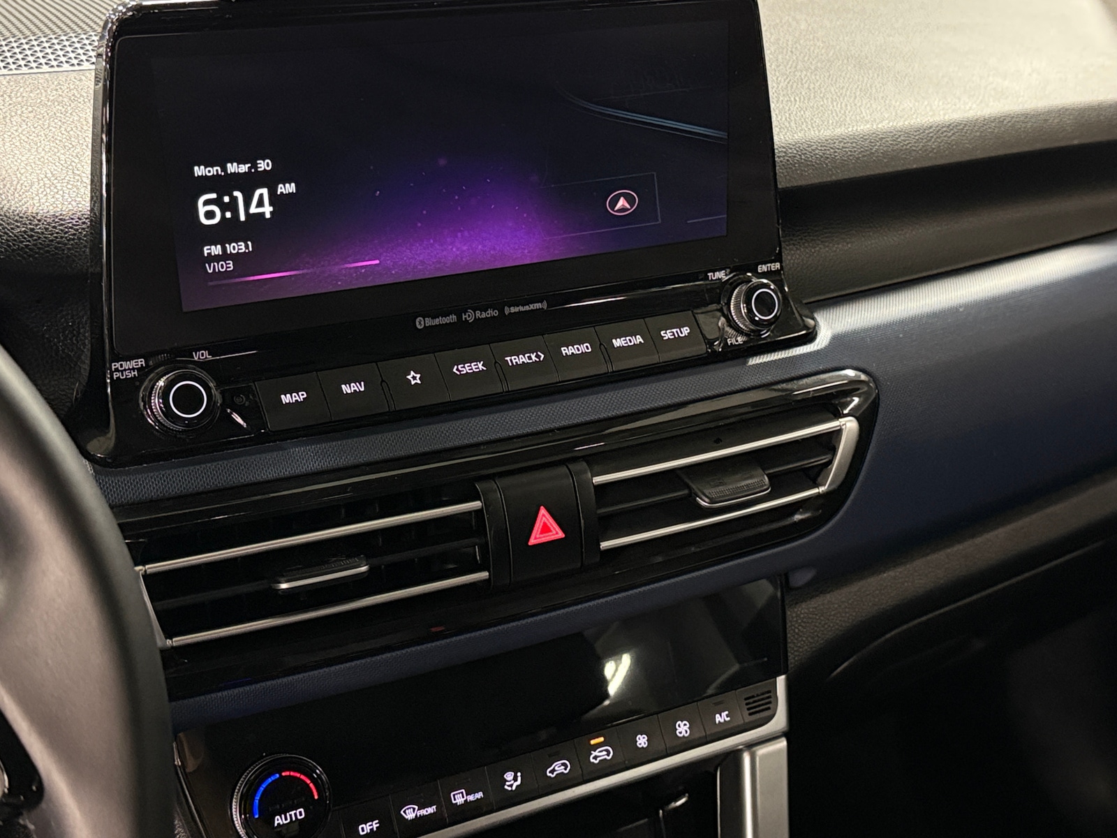 Thumbnail: 2023 Kia Seltos - 3