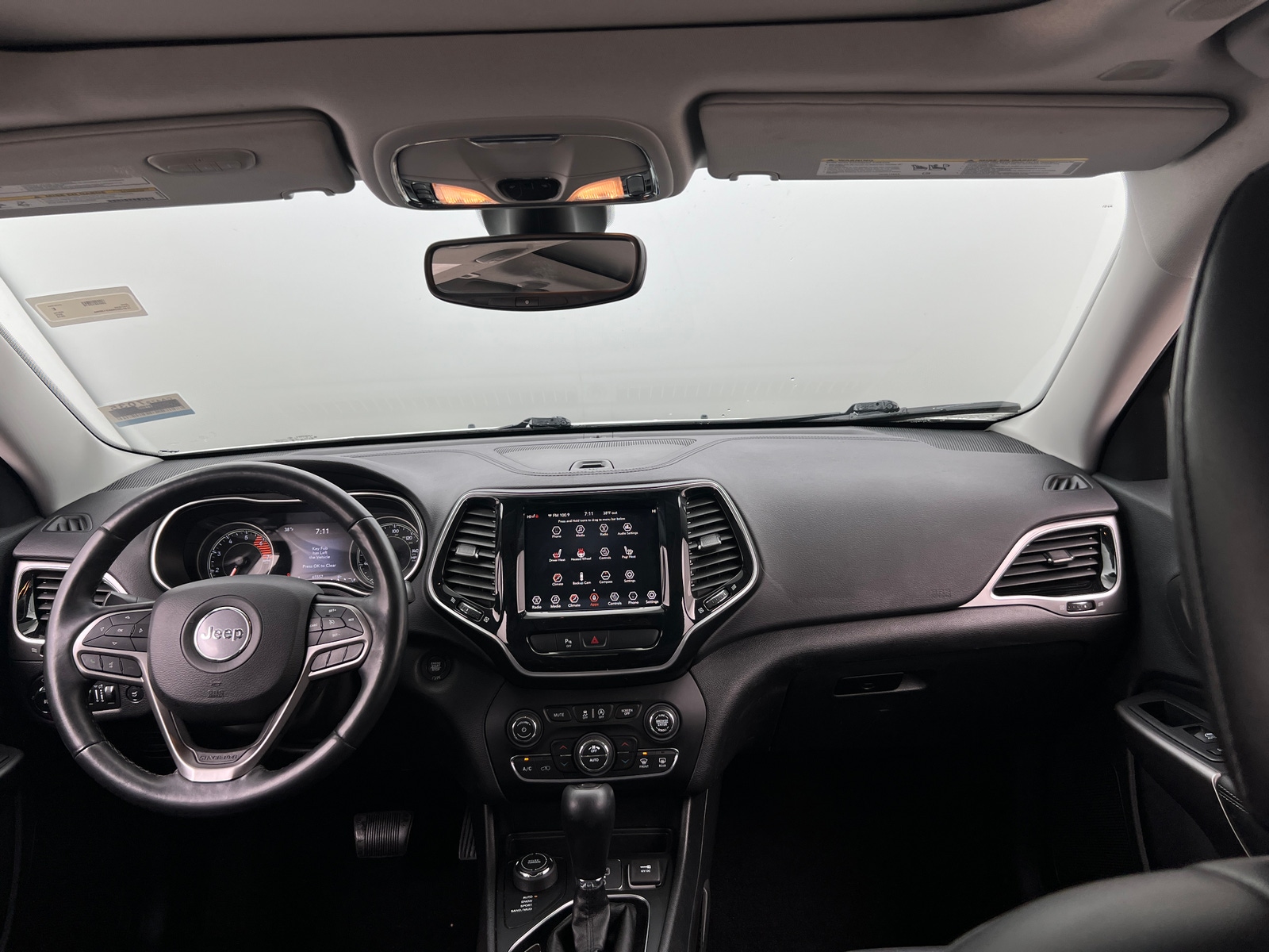 Thumbnail: 2019 Jeep Cherokee - 2