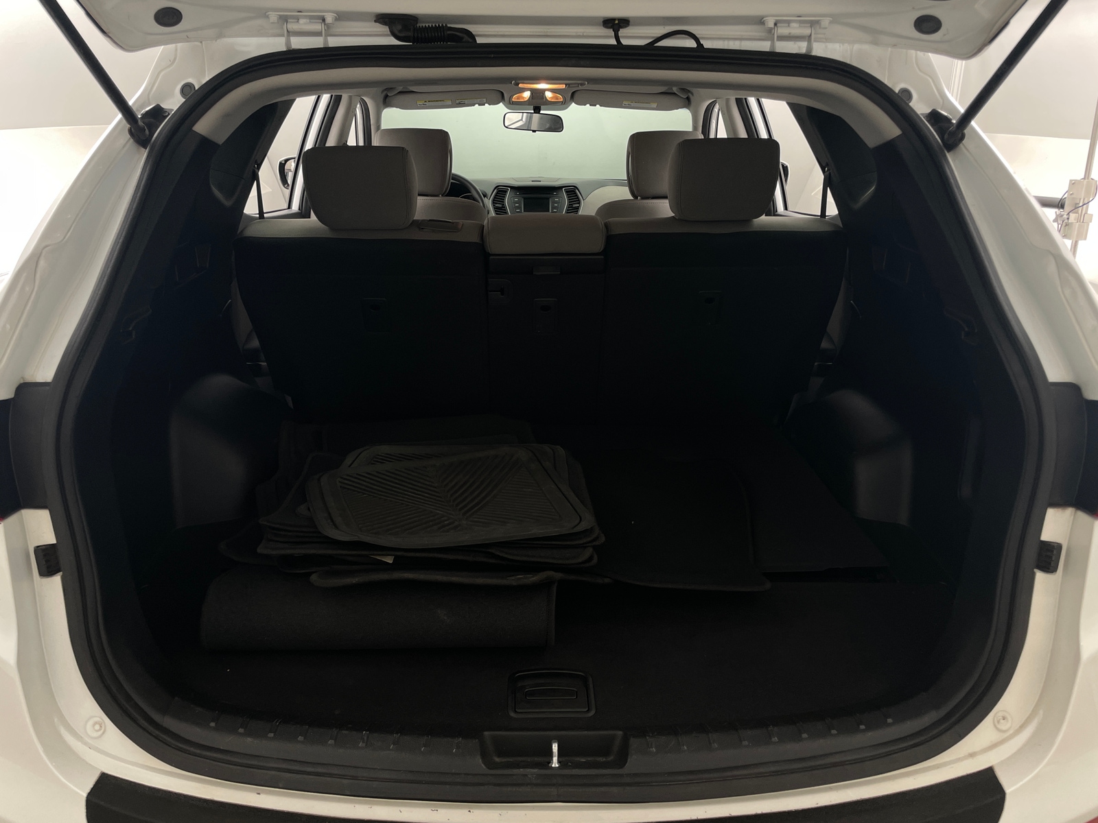 Thumbnail: 2018 Hyundai Santa Fe - 7