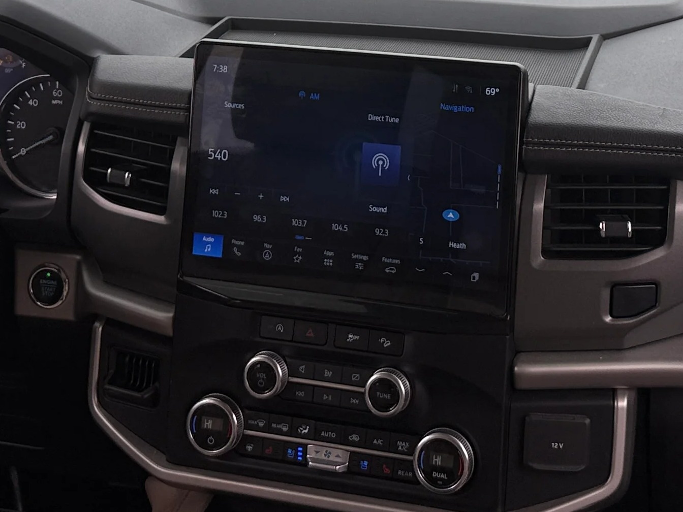 Thumbnail: 2024 Ford Expedition MAX - 3