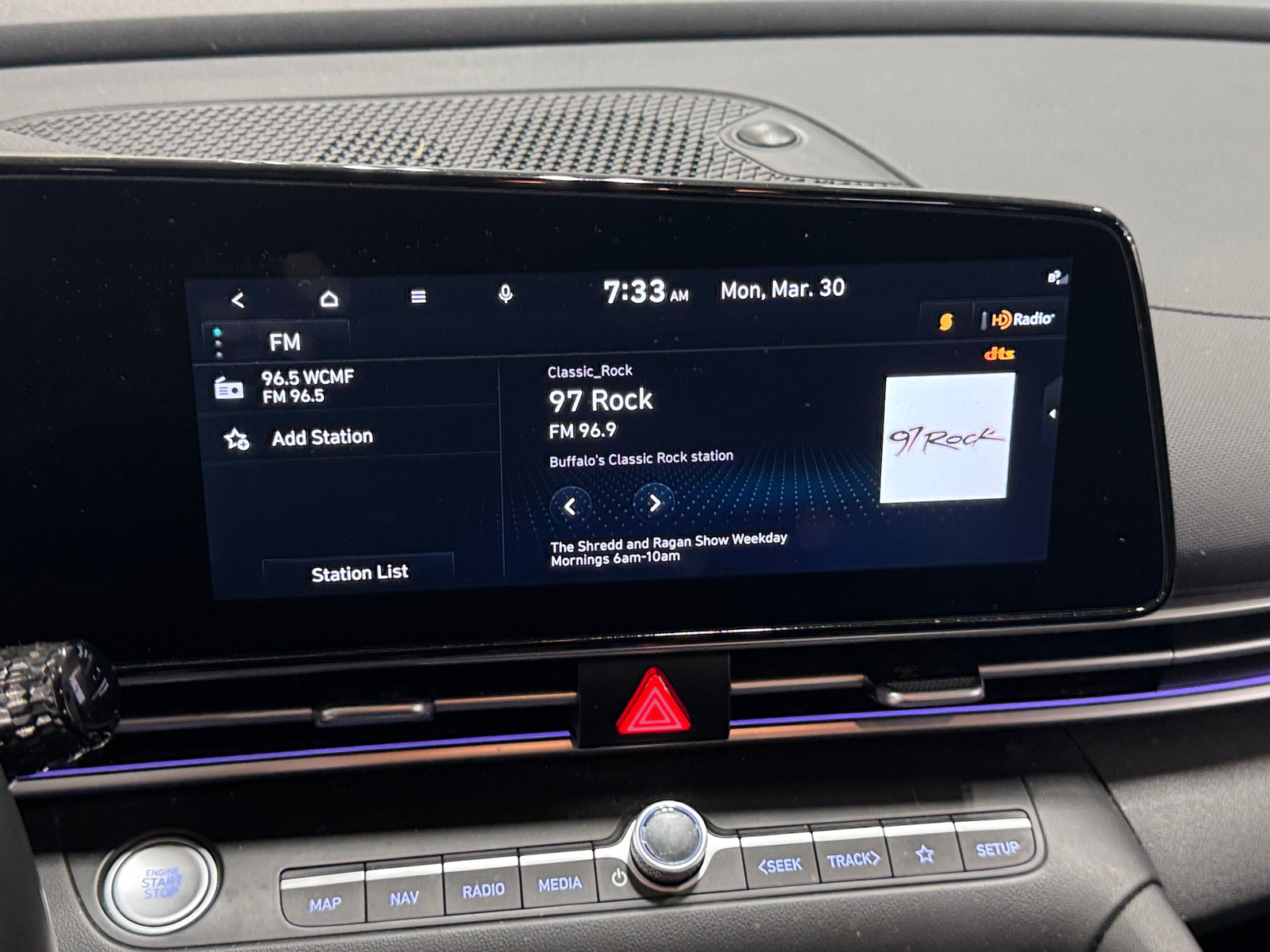 Thumbnail: 2023 Hyundai Elantra - 3