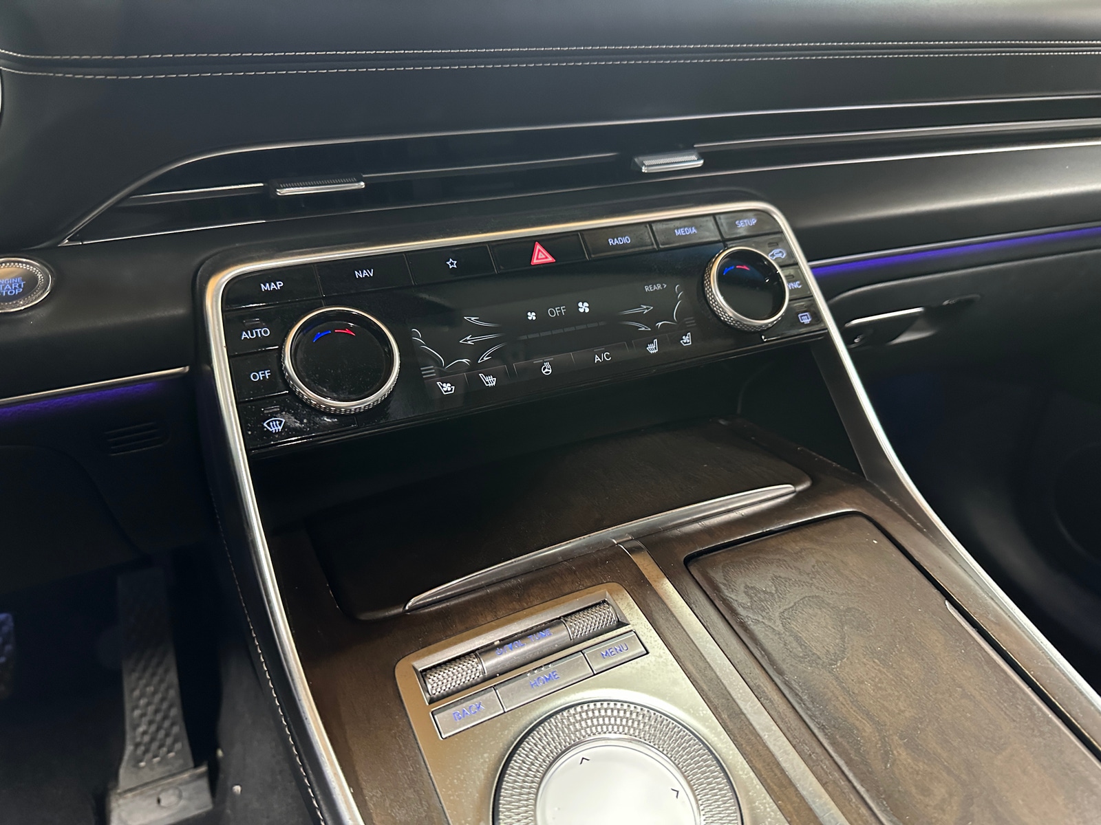 Thumbnail: 2021 Genesis GV80 - 3