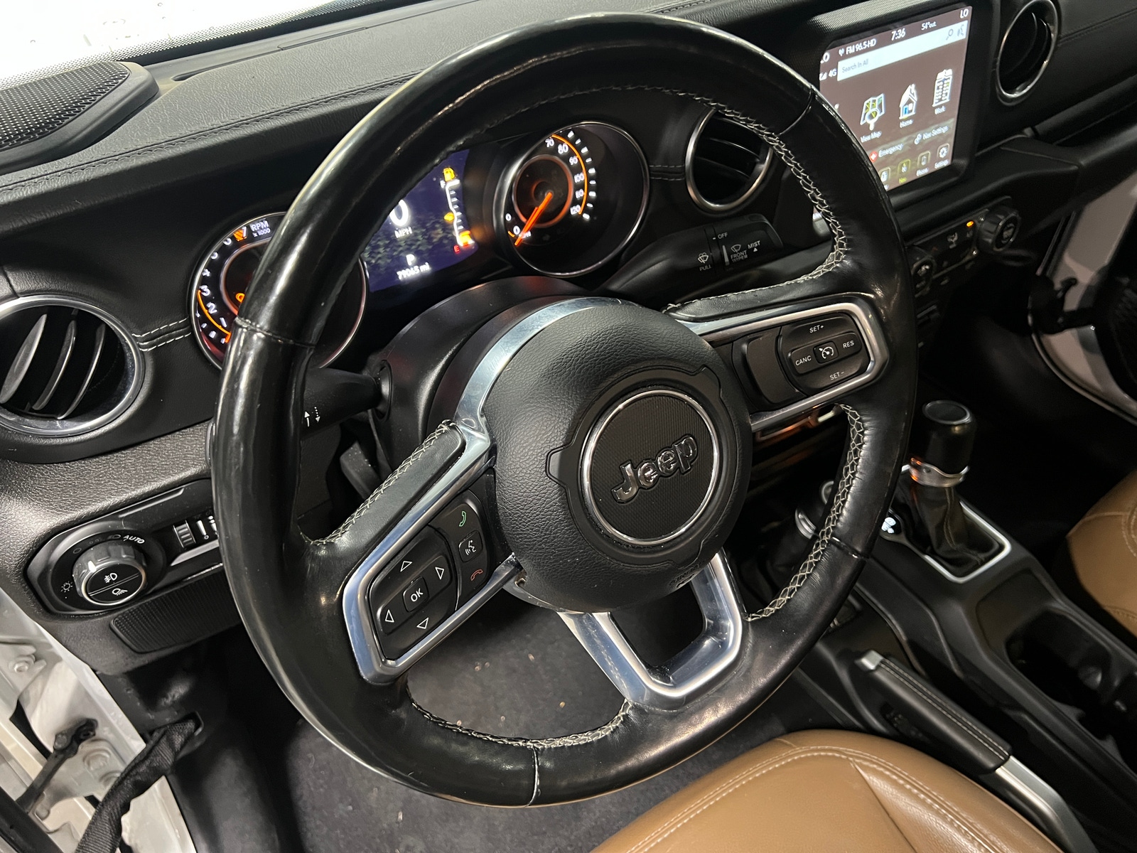 Thumbnail: 2020 Jeep Gladiator - 4