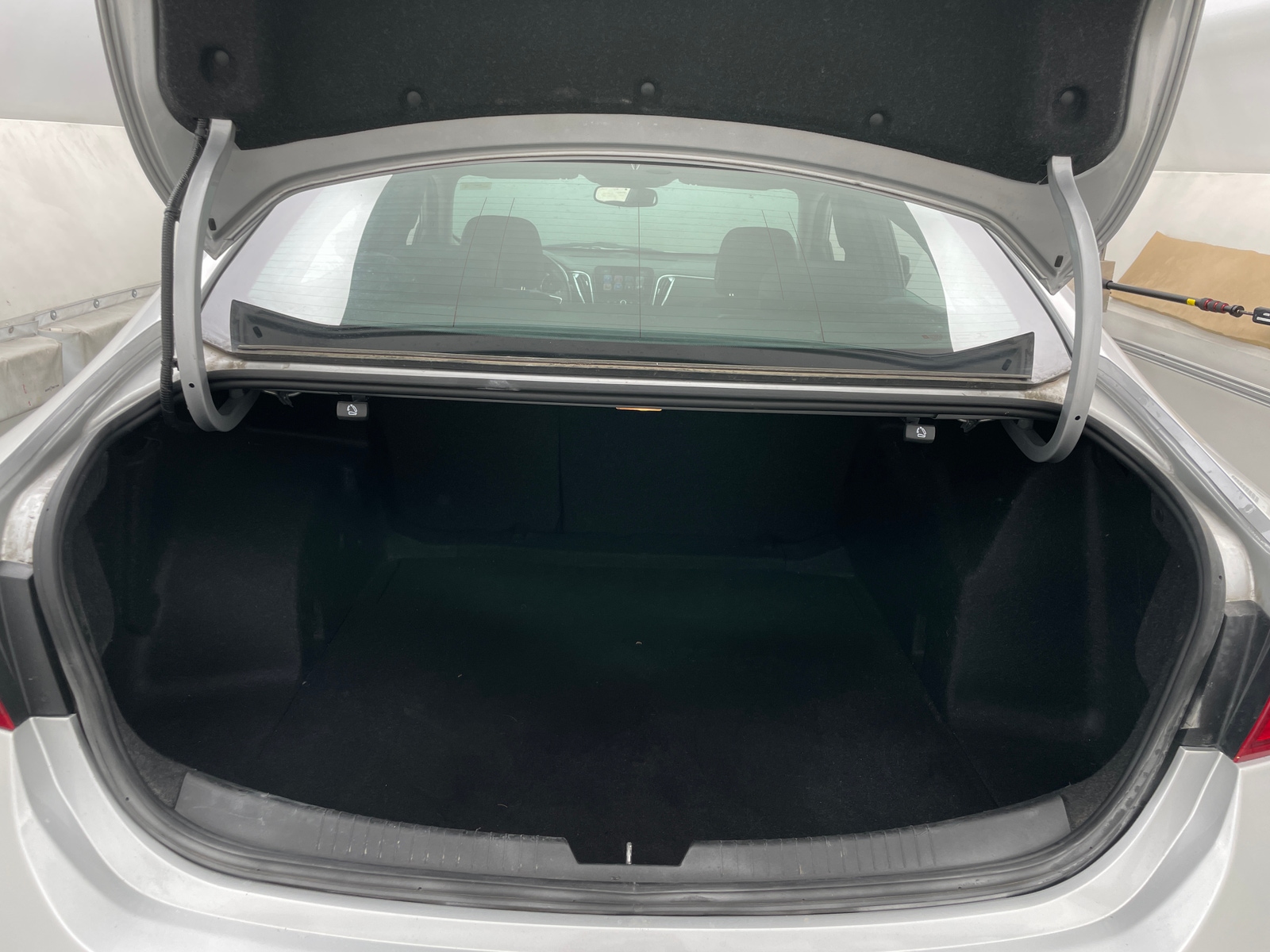 Thumbnail: 2017 Chevrolet Malibu - 7