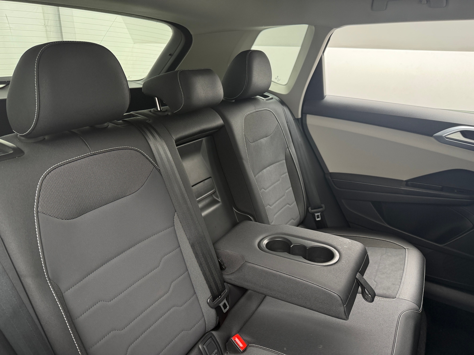 Thumbnail: 2025 Volkswagen Taos - 6