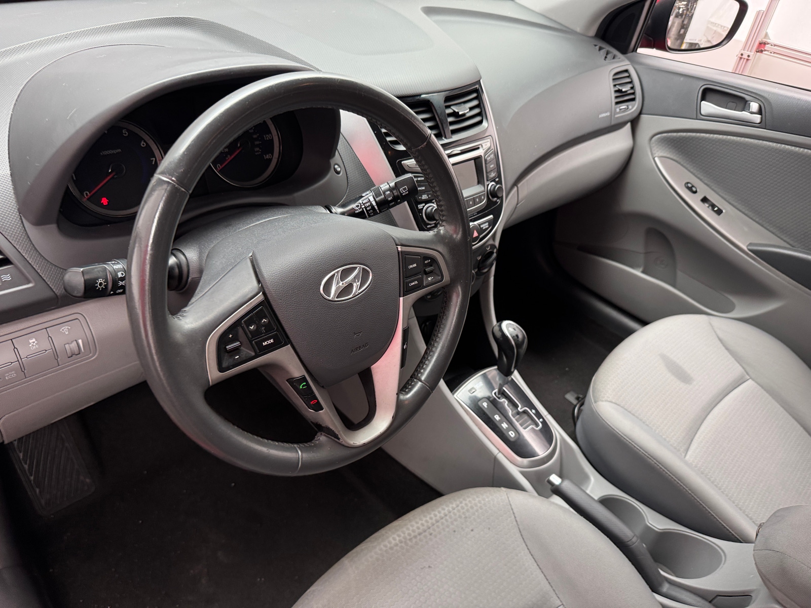 Thumbnail: 2015 Hyundai Accent - 5