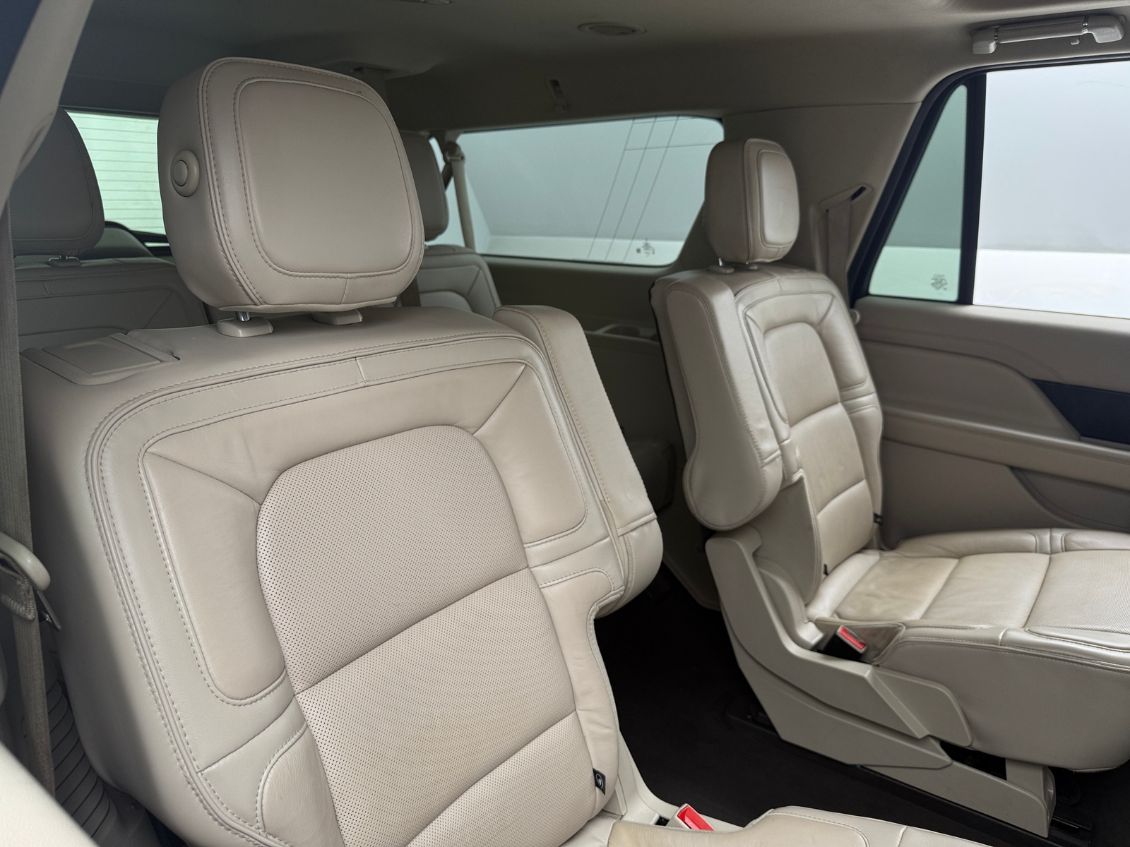 Thumbnail: 2019 Lincoln Navigator L - 5