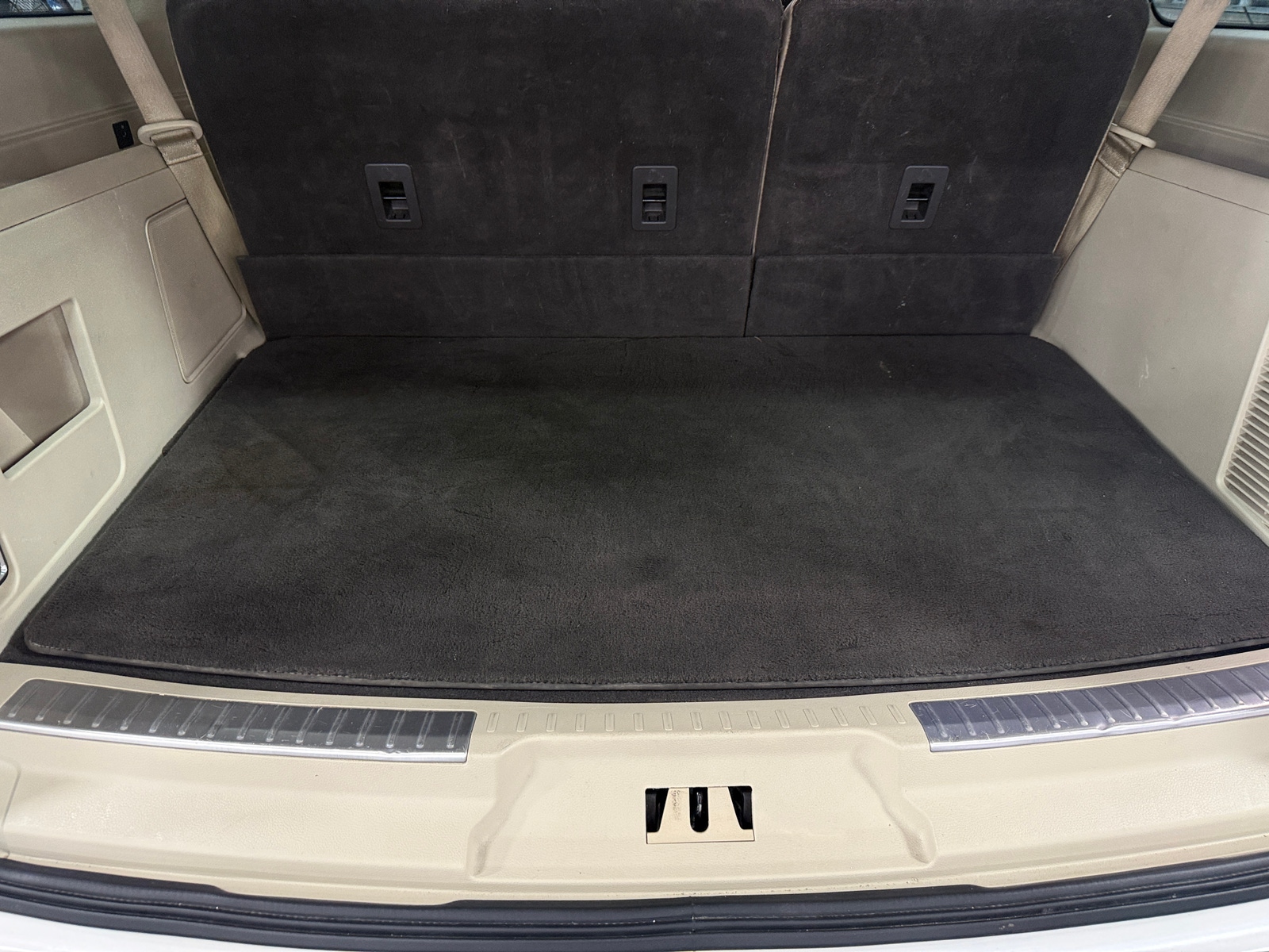 Thumbnail: 2019 Lincoln Navigator L - 6