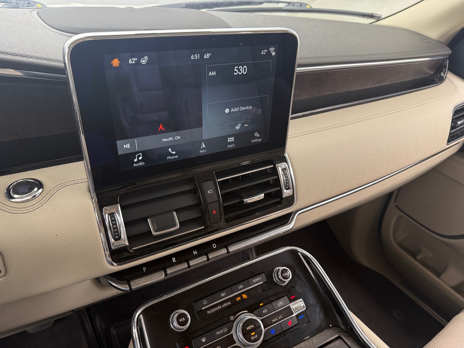 Thumbnail: 2019 Lincoln Navigator L - 3