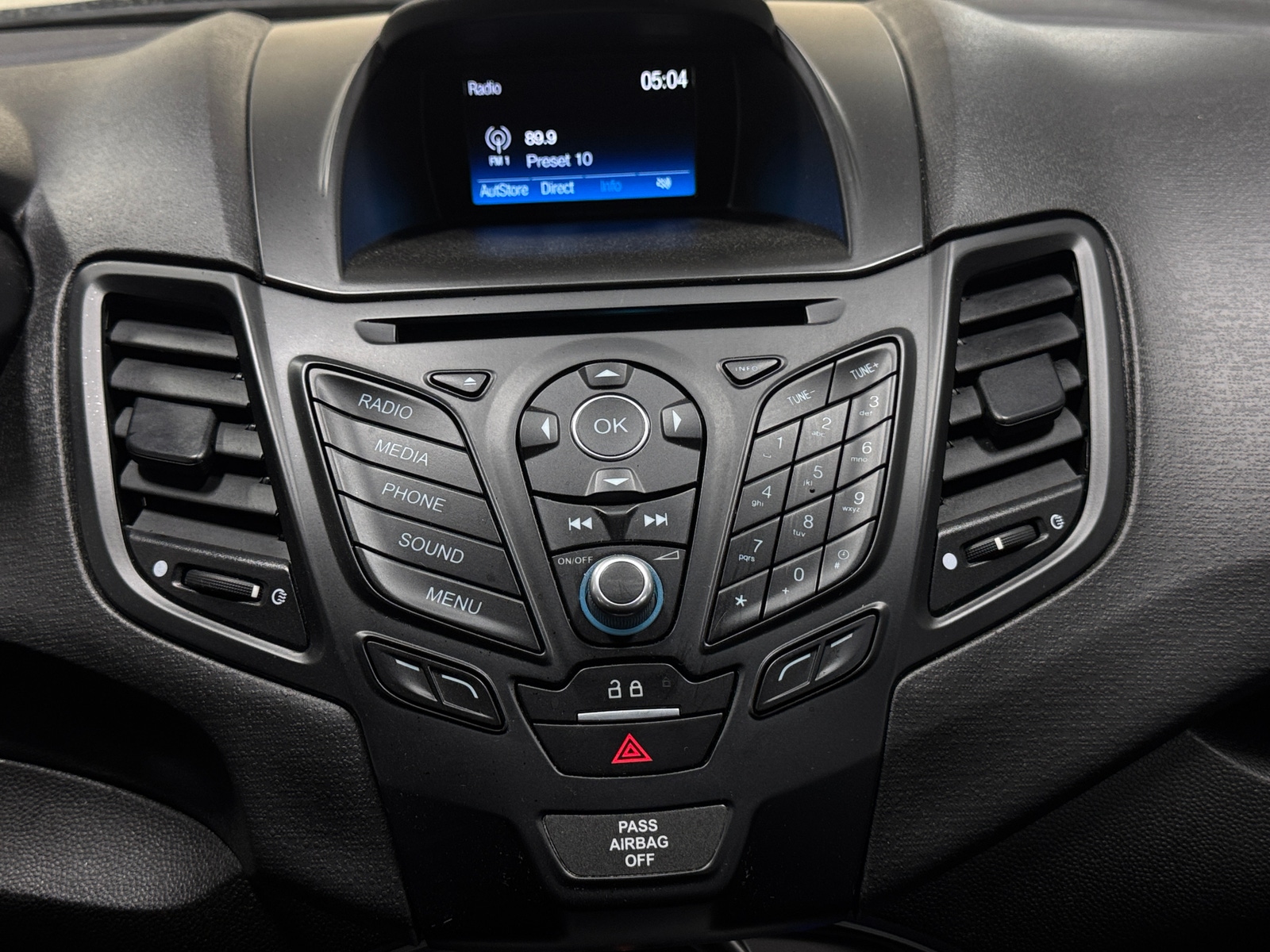 Thumbnail: 2018 Ford Fiesta - 4