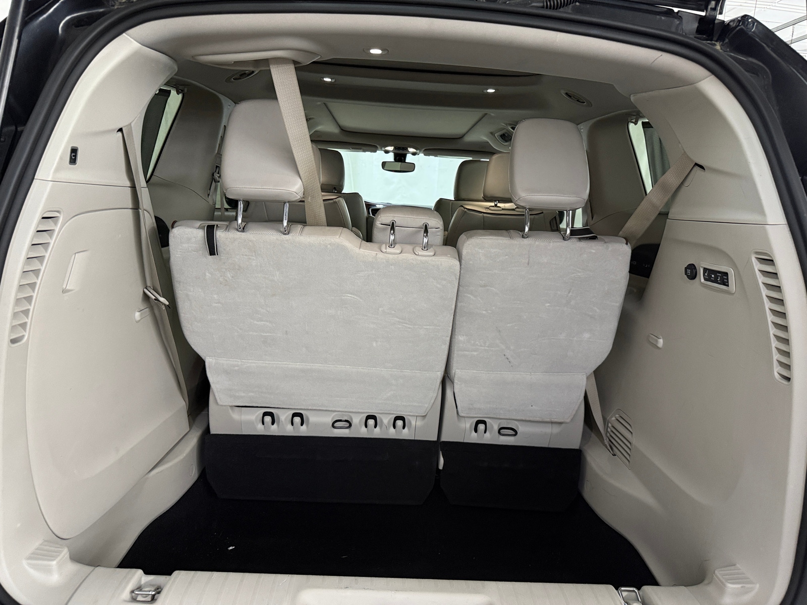 Thumbnail: 2020 Chrysler Pacifica - 6