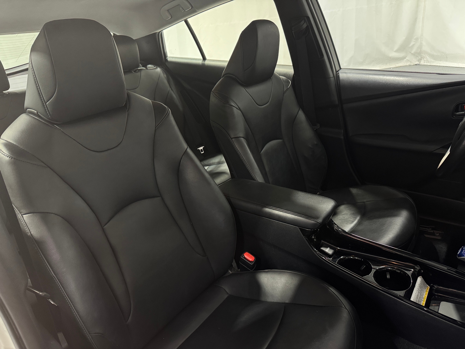 Thumbnail: 2017 Toyota Prius Prime - 2