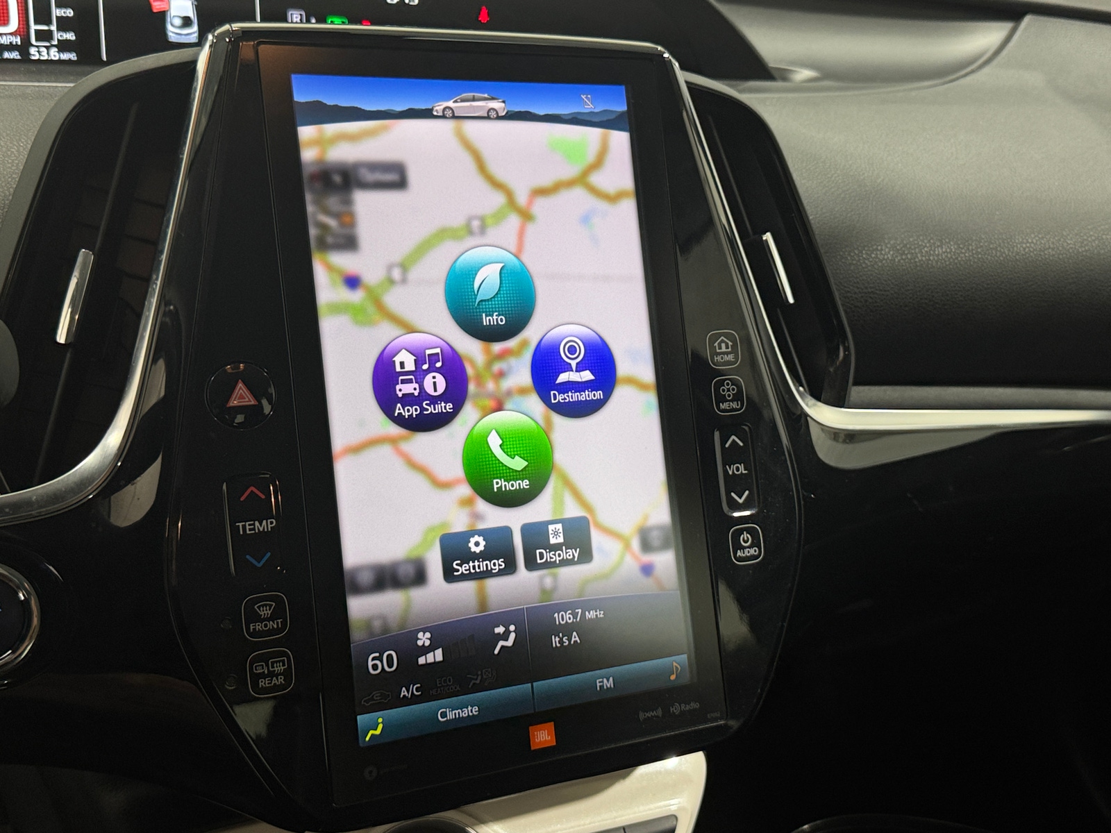 Thumbnail: 2017 Toyota Prius Prime - 4