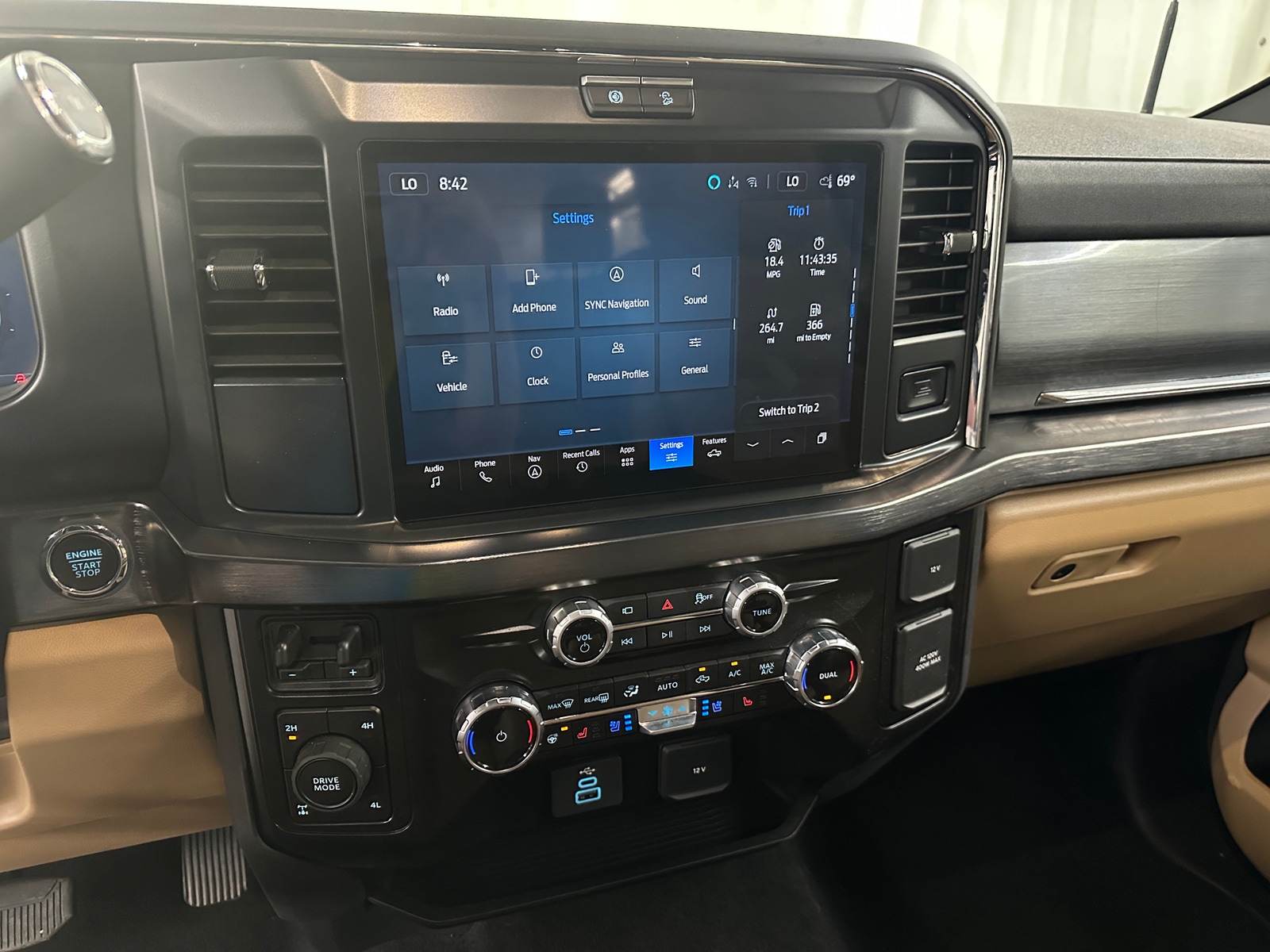 Thumbnail: 2025 Ford Econoline - 3