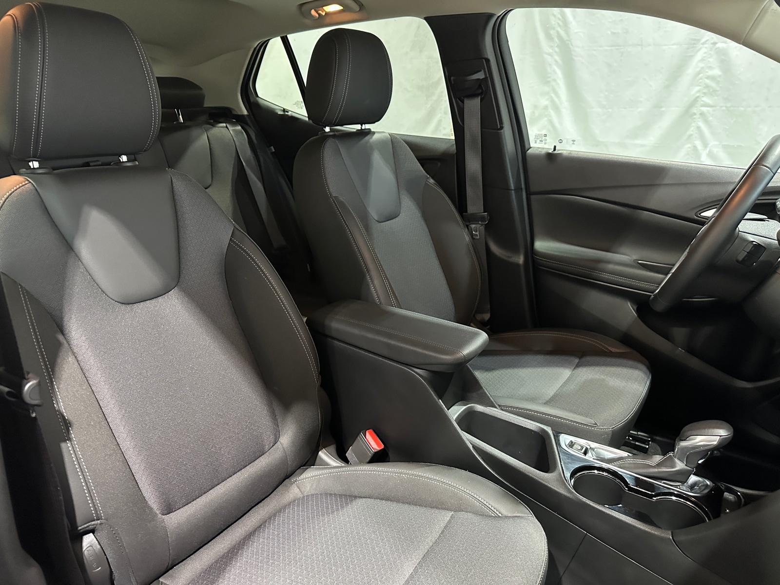 Thumbnail: 2023 Buick Encore GX - 2