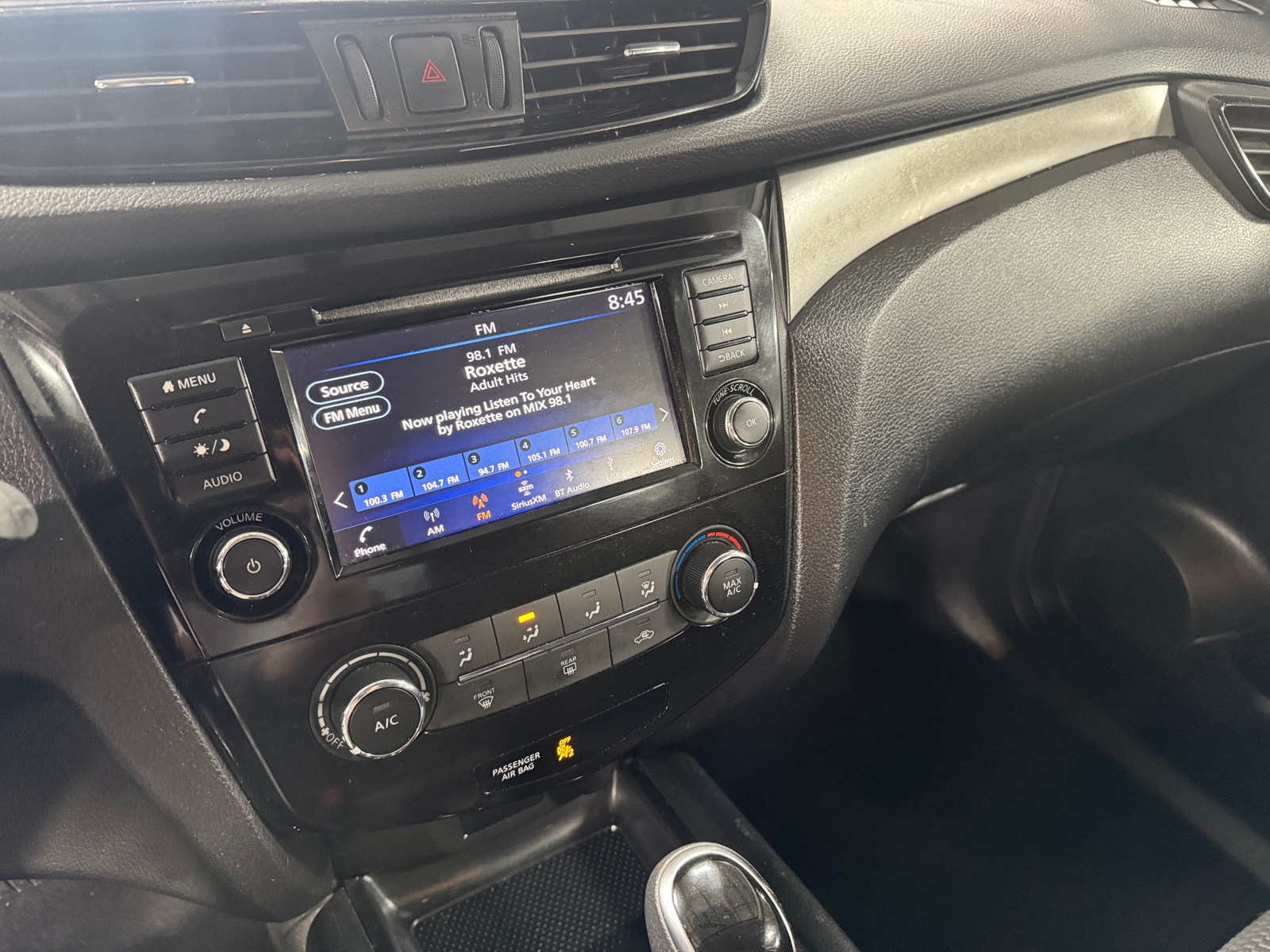 Thumbnail: 2019 Nissan Rogue Sport - 4