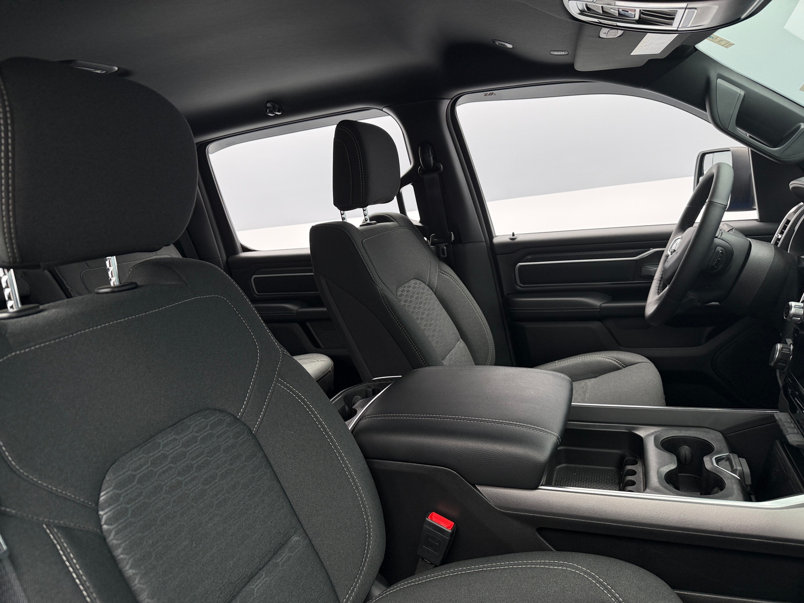 Thumbnail: 2025 RAM 1500 - 2