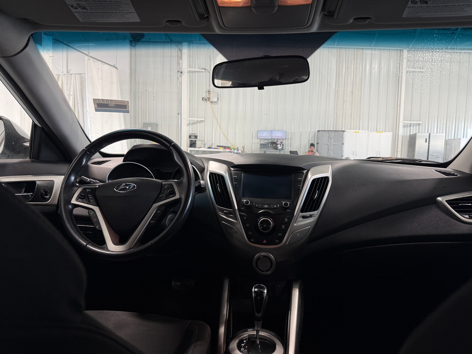 Thumbnail: 2017 Hyundai Veloster - 3