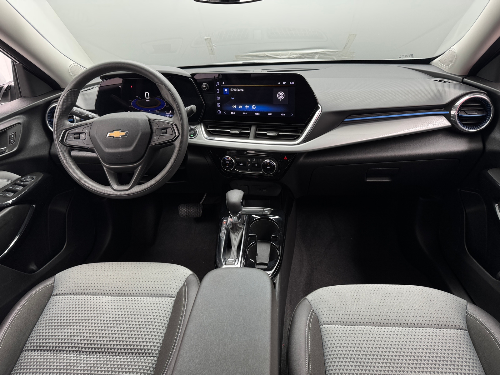 Thumbnail: 2025 Chevrolet Trax - 3
