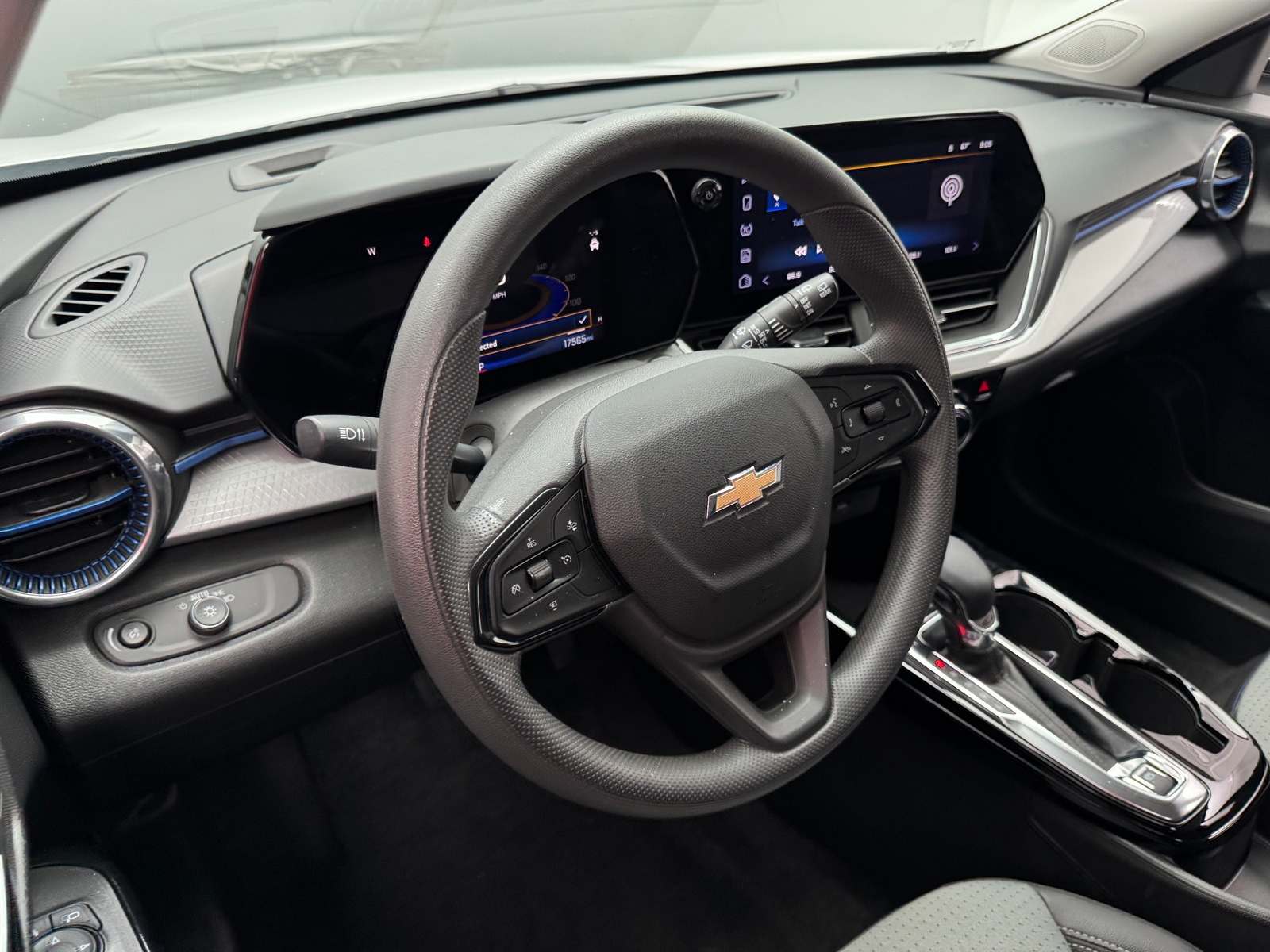 Thumbnail: 2025 Chevrolet Trax - 5