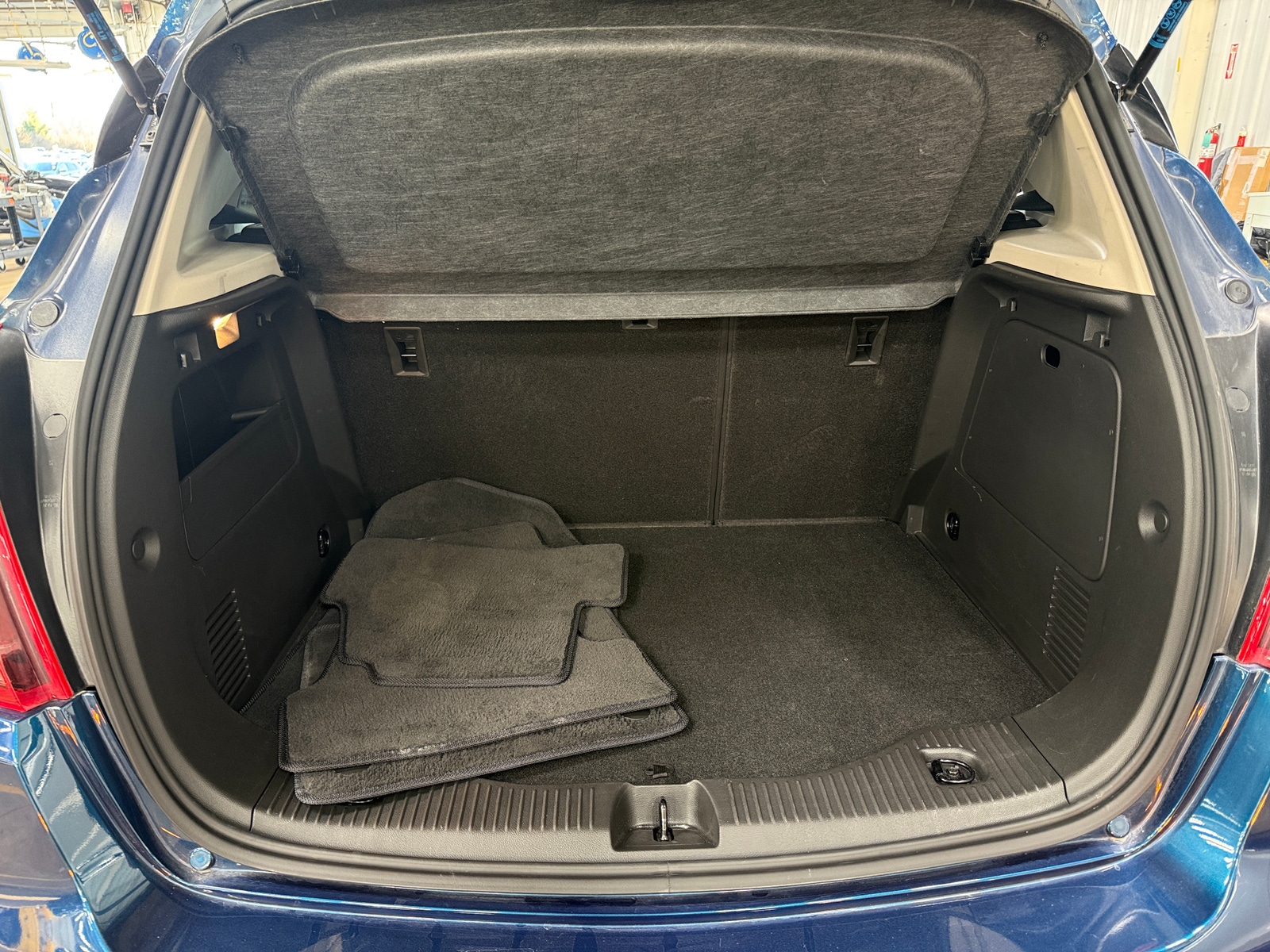 Thumbnail: 2020 Buick Encore - 7