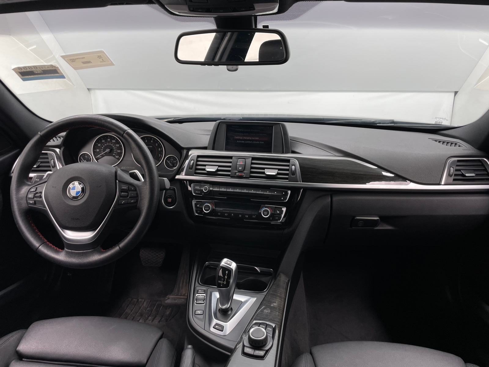 Thumbnail: 2018 BMW 3 Series - 2