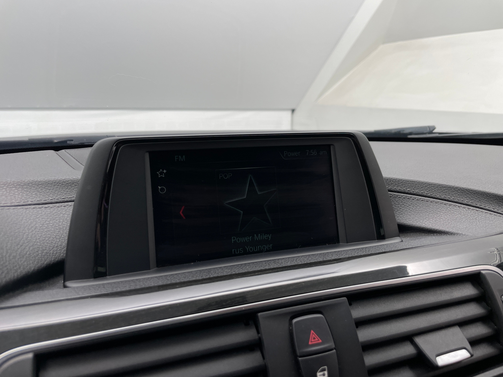 Thumbnail: 2018 BMW 3 Series - 3