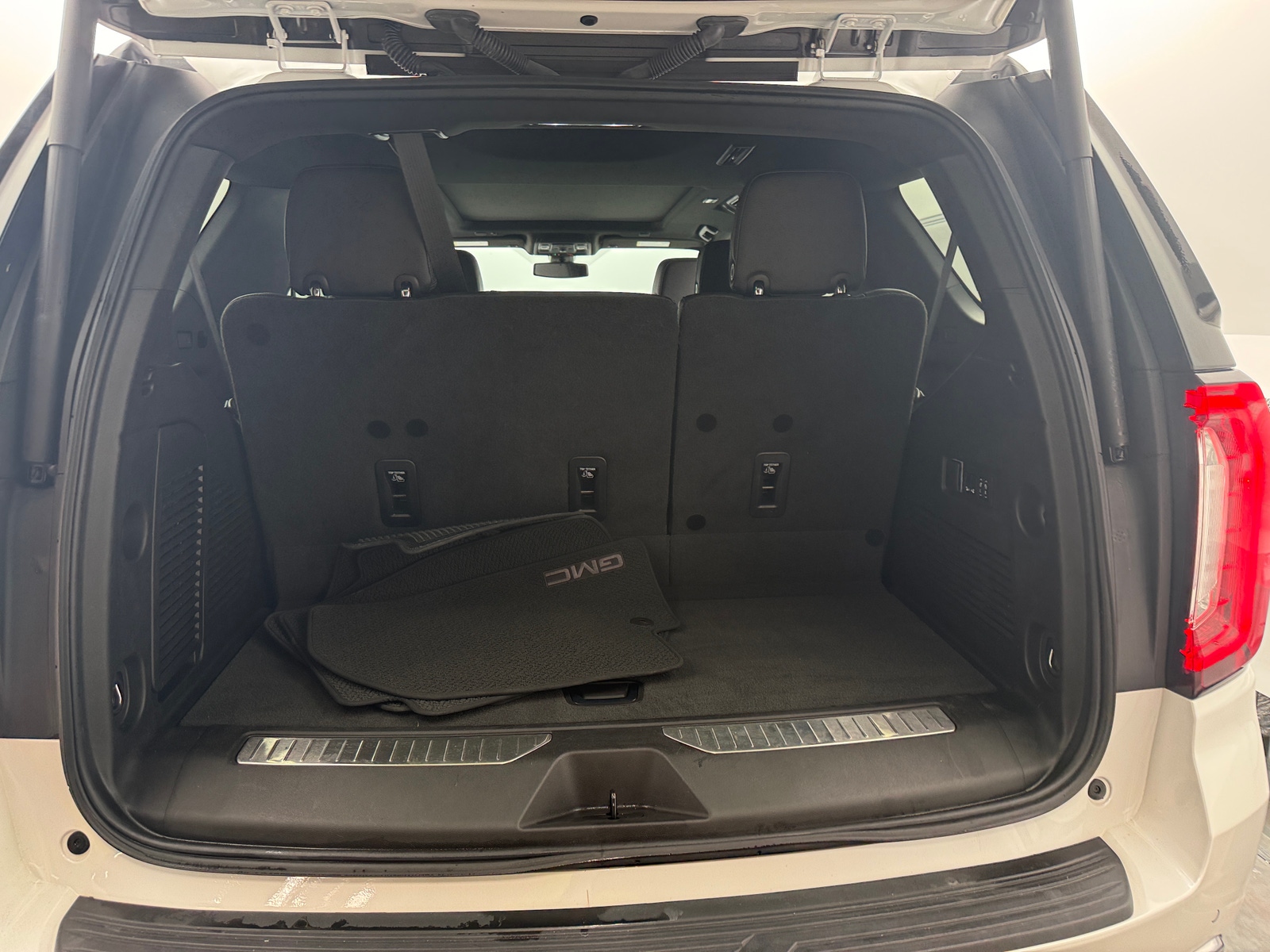 Thumbnail: 2022 GMC Yukon - 6