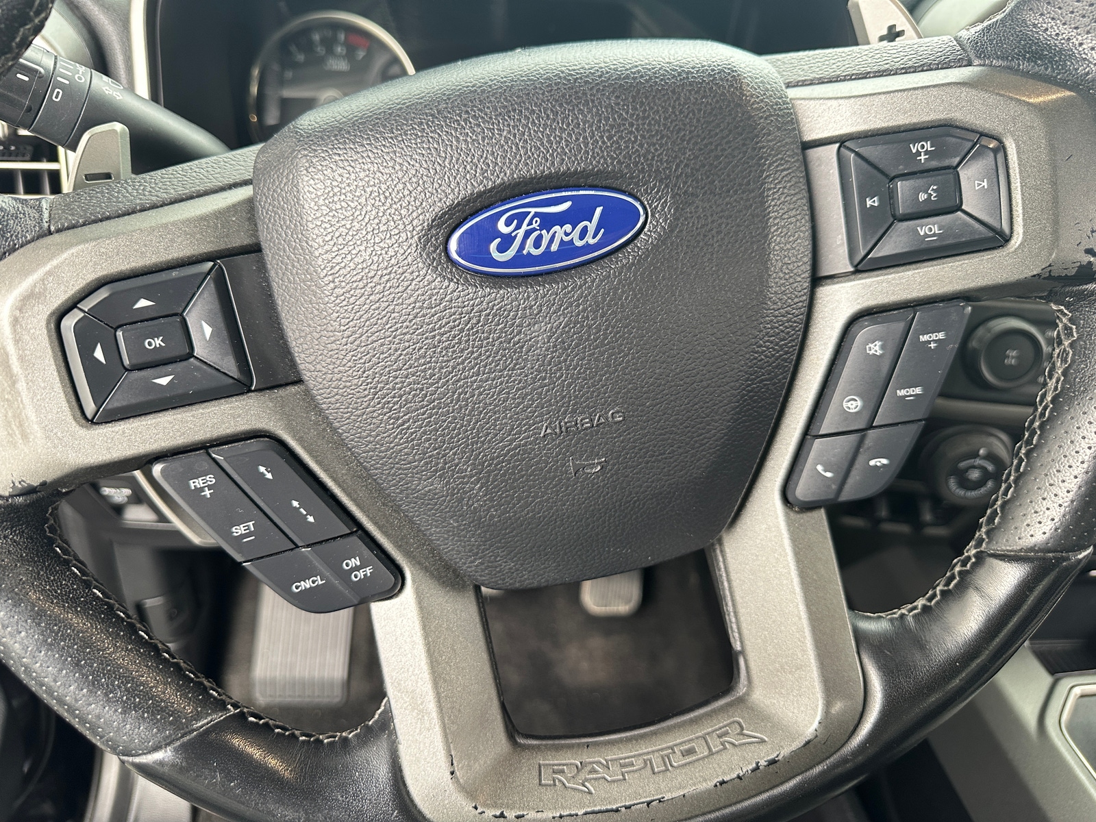 Thumbnail: 2019 Ford Econoline - 4