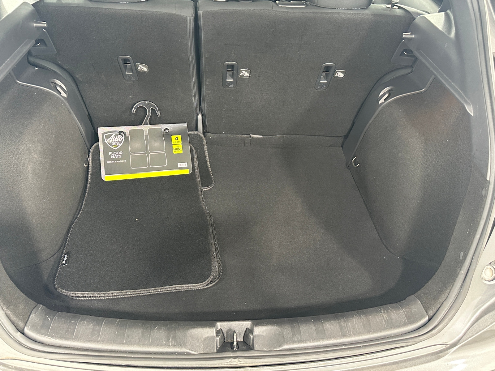 Thumbnail: 2021 Nissan Kicks - 7