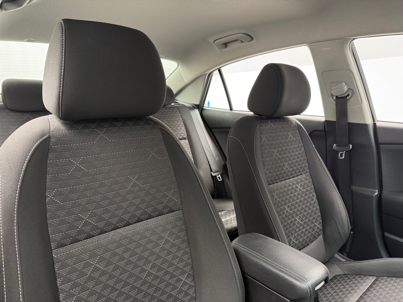 Thumbnail: 2020 Kia Rio - 2