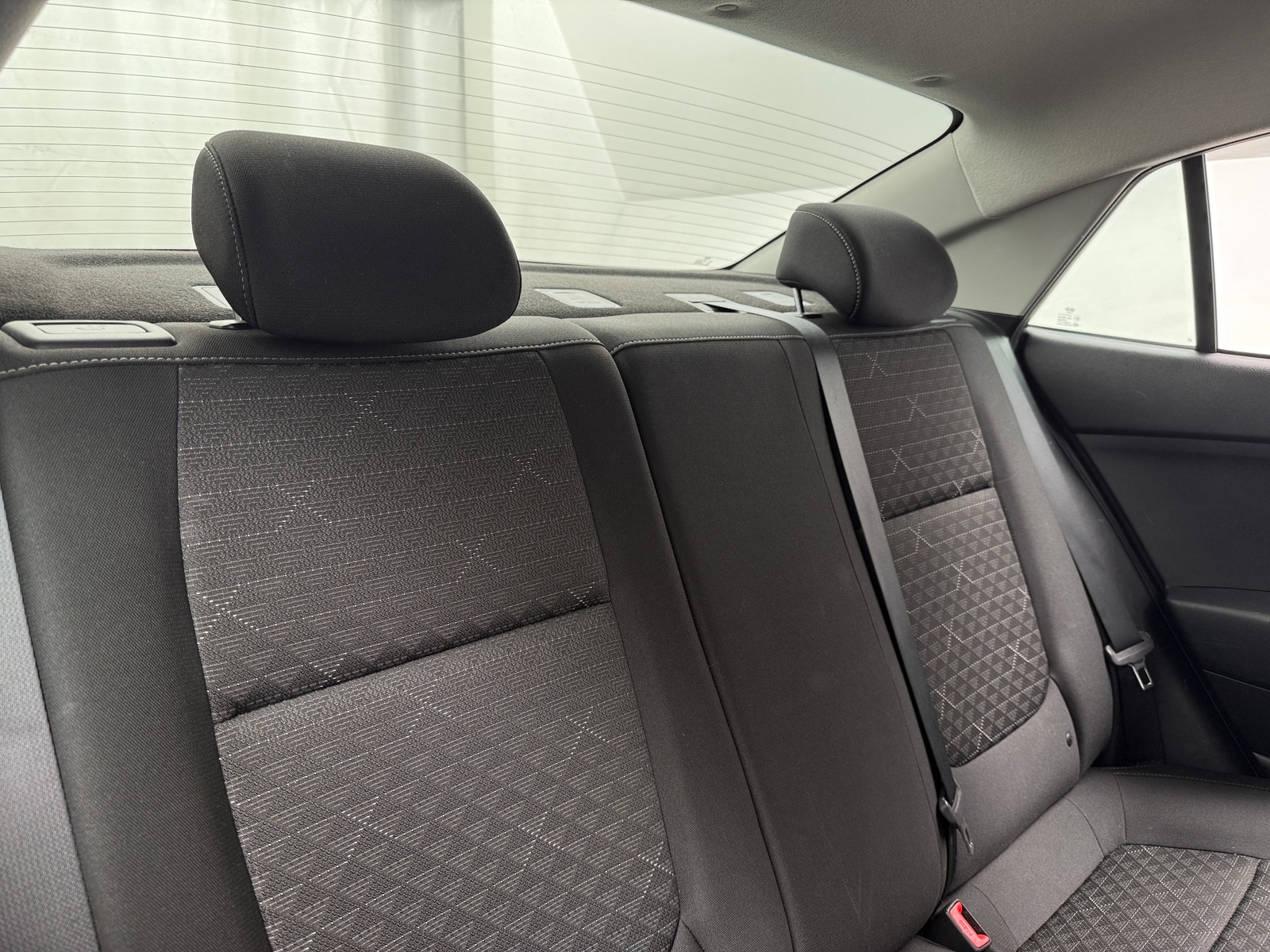 Thumbnail: 2020 Kia Rio - 6