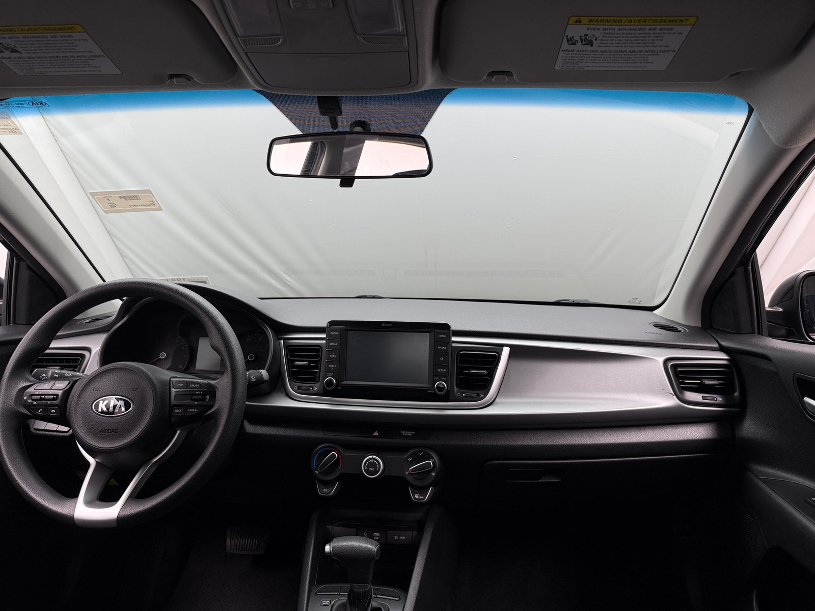 Thumbnail: 2020 Kia Rio - 3