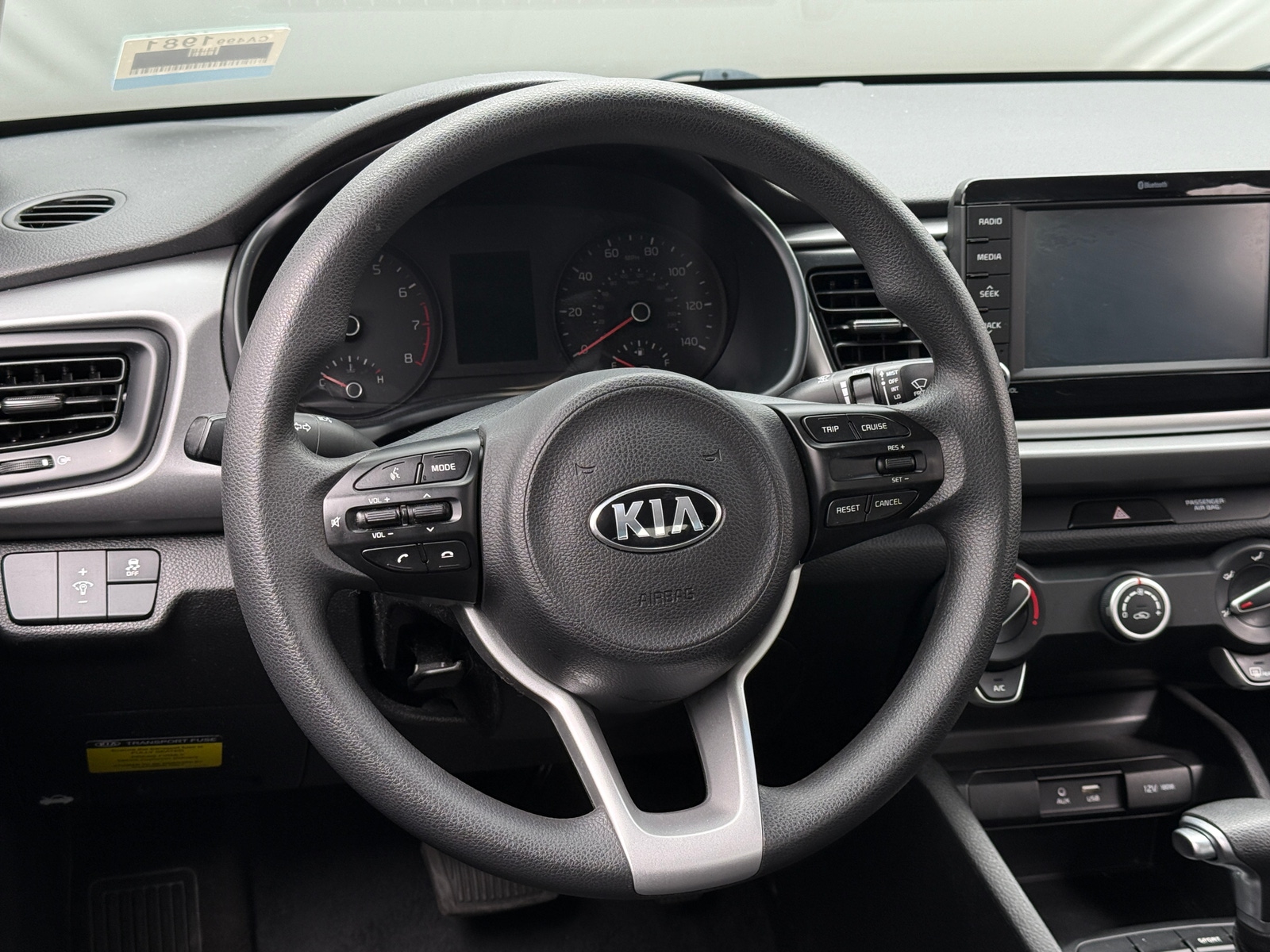 Thumbnail: 2020 Kia Rio - 5