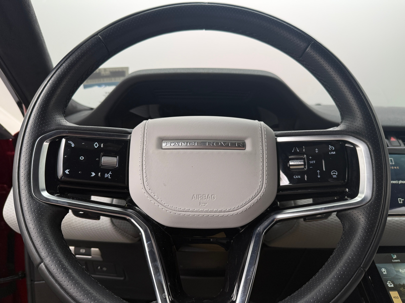 Thumbnail: 2023 Land Rover Range Rover Evoque - 4