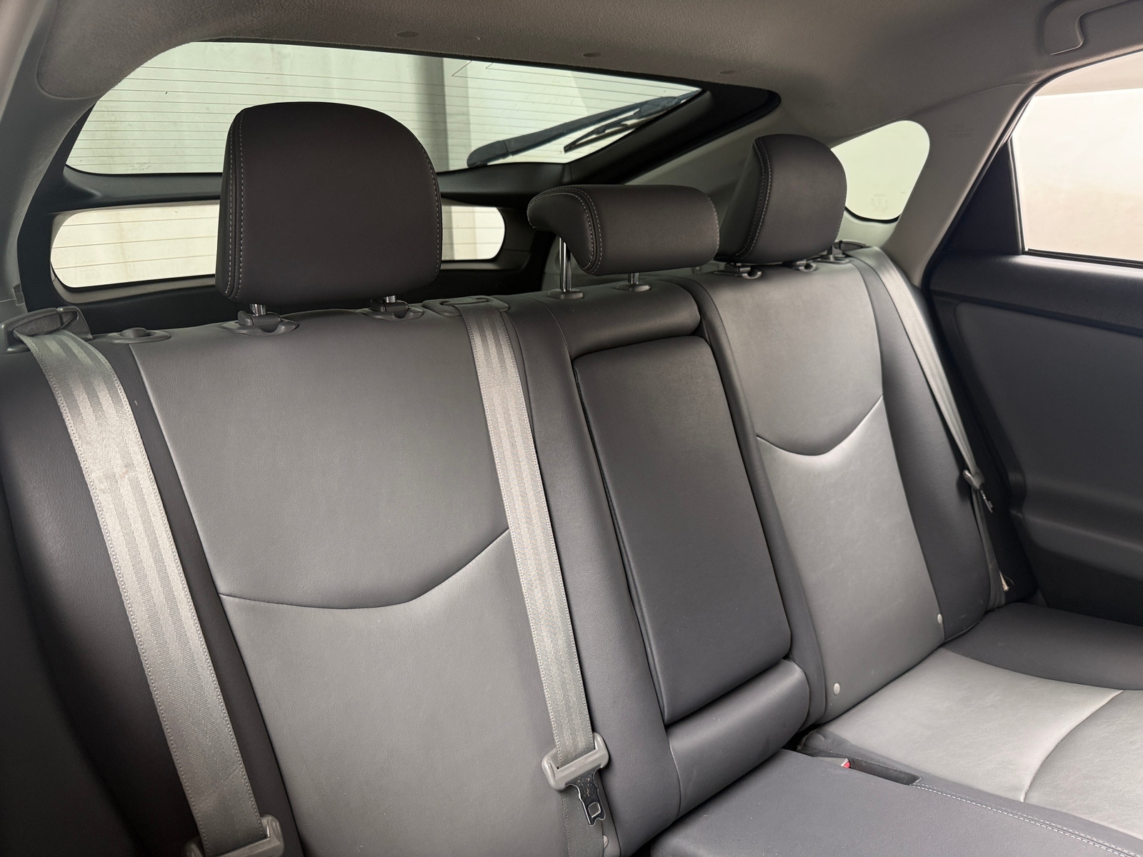 Thumbnail: 2012 Toyota Prius - 5