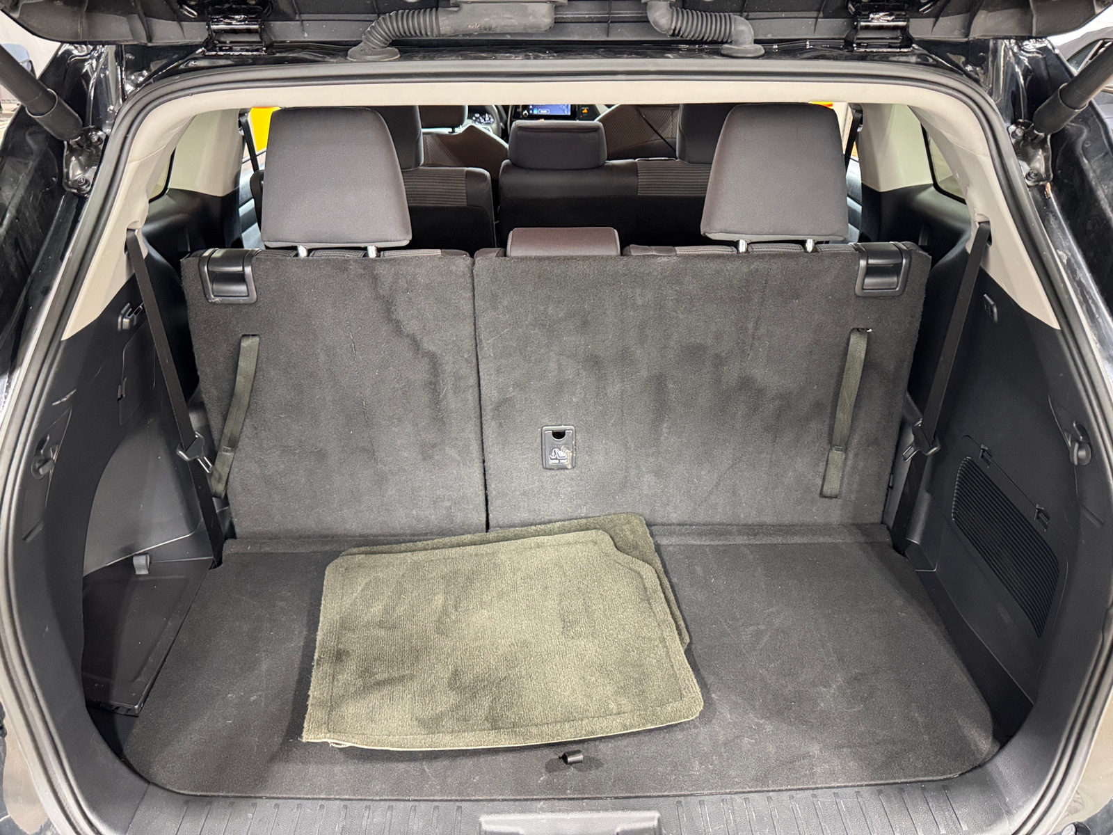 Thumbnail: 2025 Toyota Highlander - 7